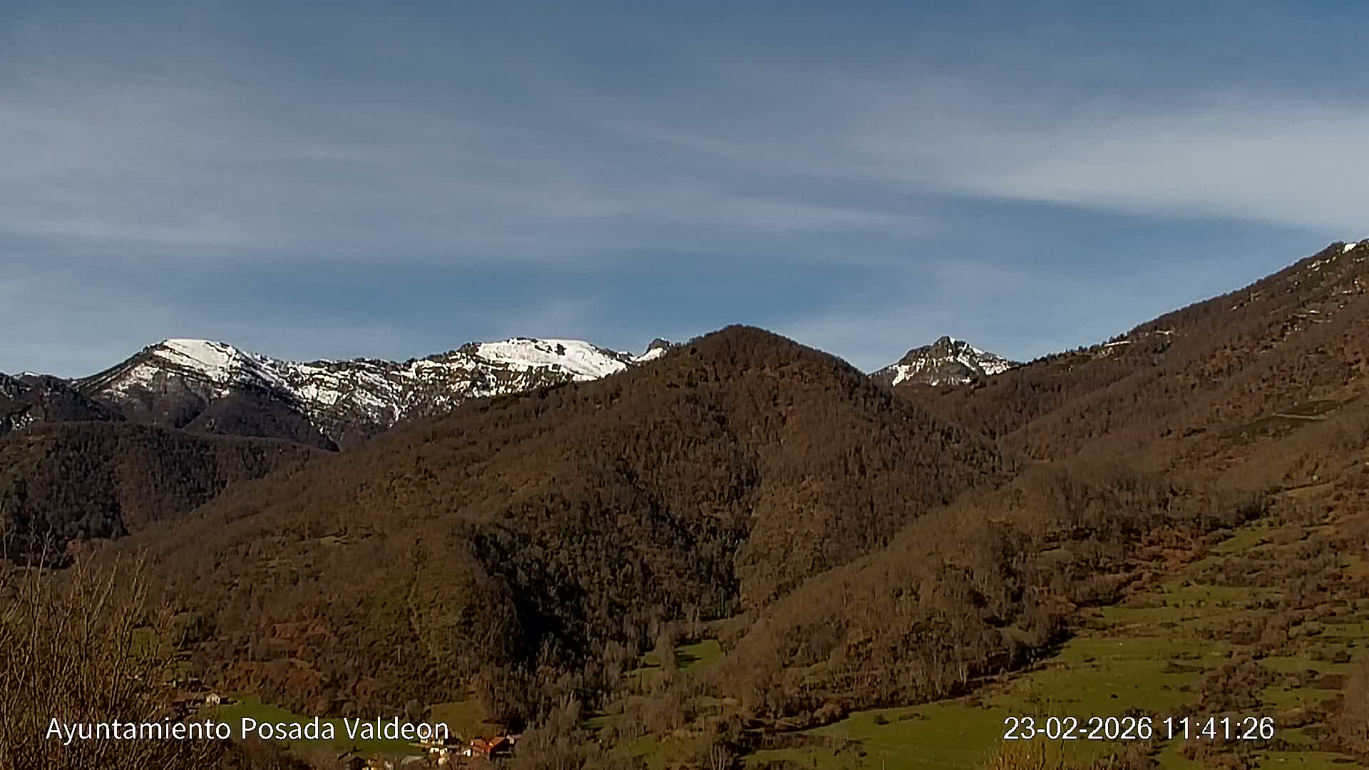 Picos de Europa Peaks & Posada de Valdeon Village  Live Cam - León, Castila&Leon, Spain