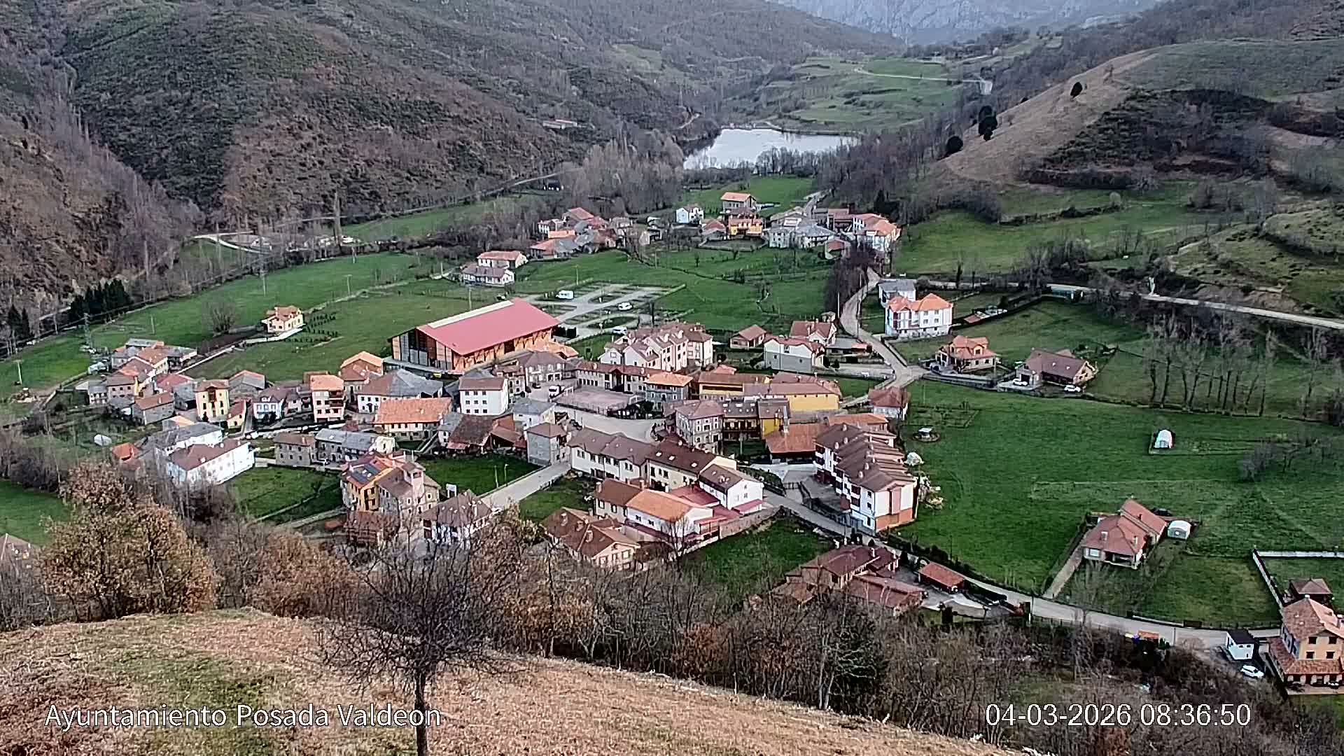Picos de Europa Peaks & Posada de Valdeon Village  Live Cam - León, Castila&Leon, Spain