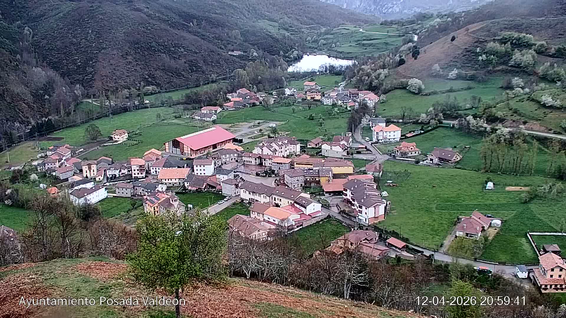 Picos de Europa Peaks & Posada de Valdeon Village  Live Cam - León, Castila&Leon, Spain