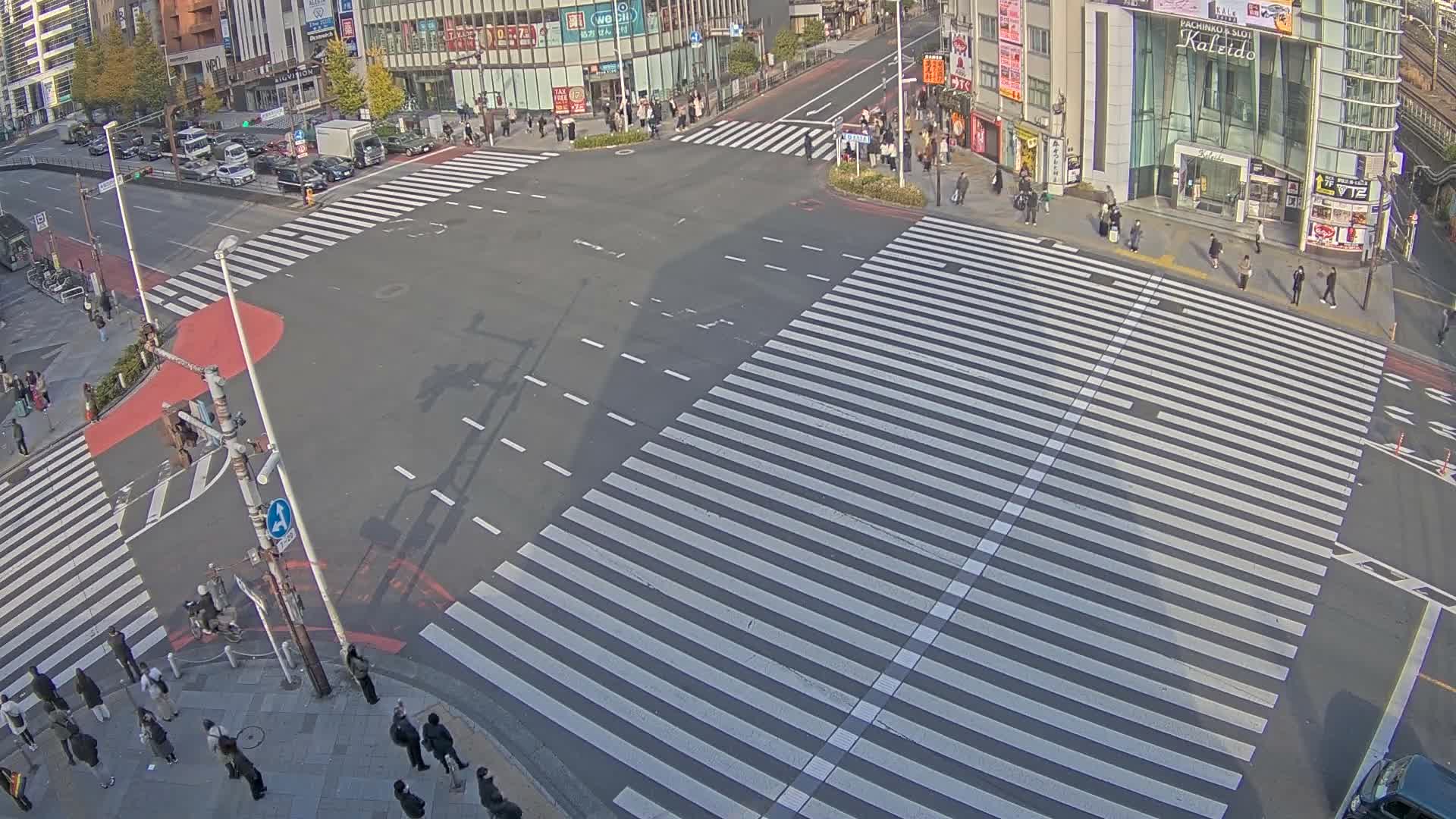 Tokyo, Shinjuku, Ome-kaido Avenue & Otakibashi-dori O Guard Intersection Scramble Crossing ( 東京 新宿青梅街道・小滝橋通り大ガード交差点スクランブル交差点) Live Cam  - Nishishinjuku, Shinjuku-ku, Tokyo, Kantō, Honshu, Japan