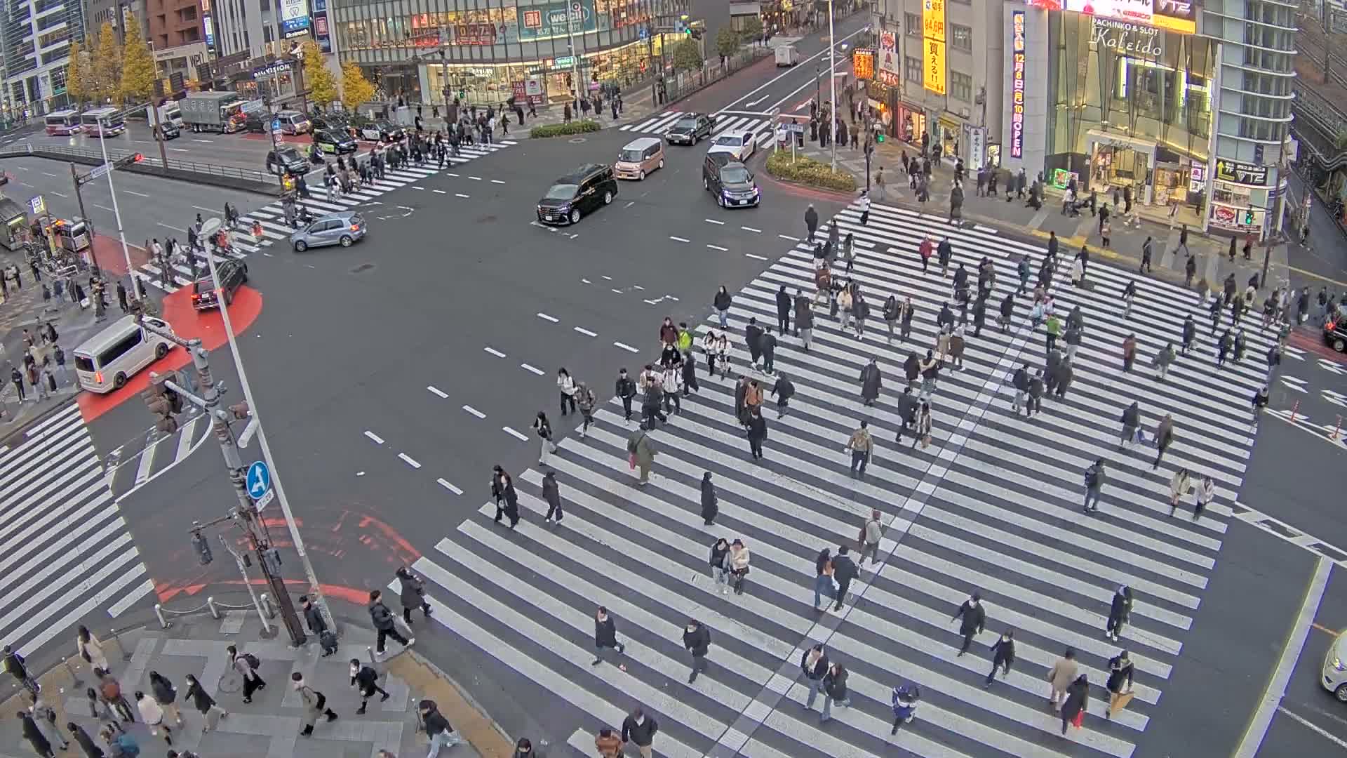 Tokyo, Shinjuku, Ome-kaido Avenue & Otakibashi-dori O Guard Intersection Scramble Crossing ( 東京 新宿青梅街道・小滝橋通り大ガード交差点スクランブル交差点) Live Cam  - Nishishinjuku, Shinjuku-ku, Tokyo, Kantō, Honshu, Japan