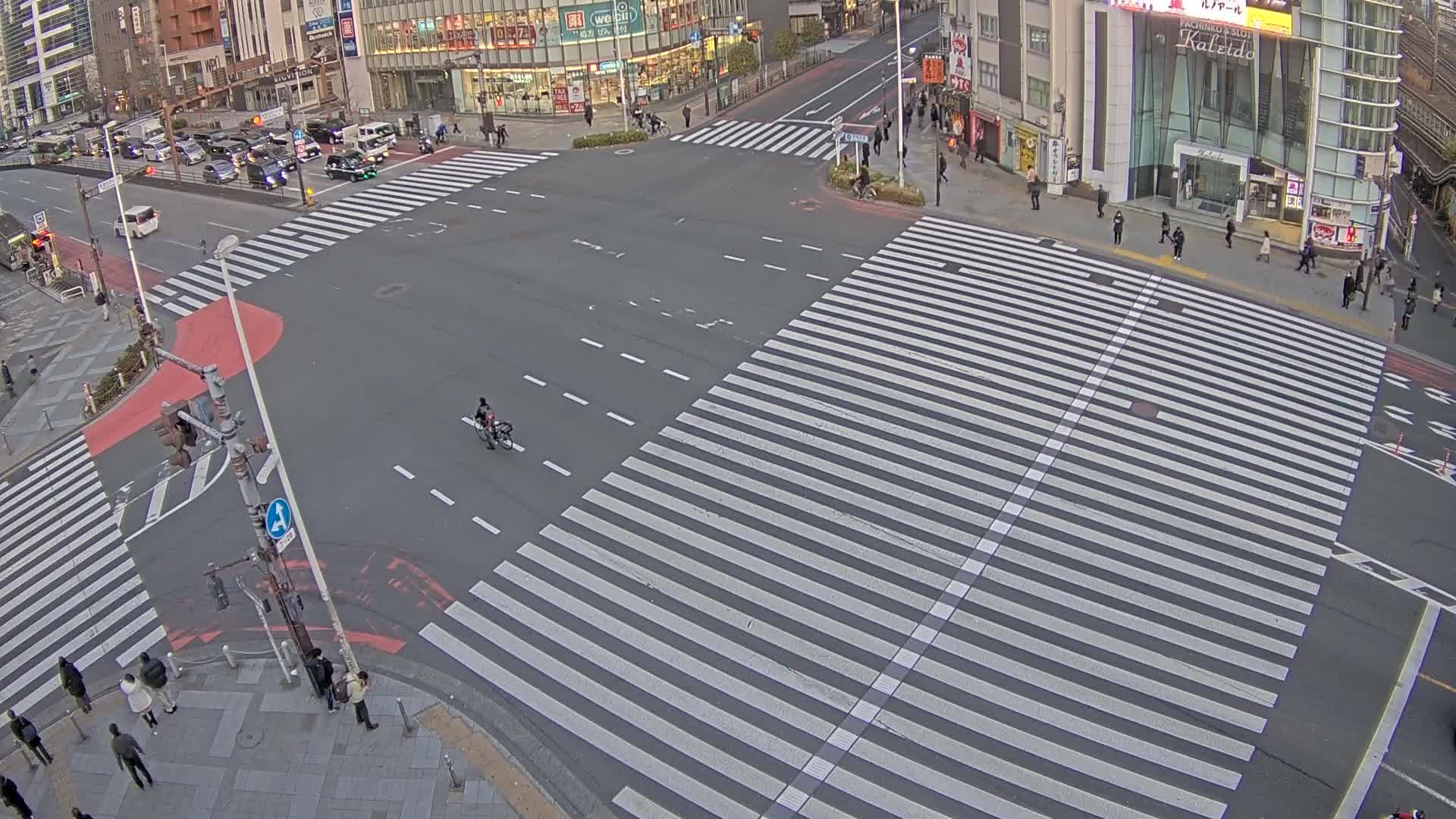 Tokyo, Shinjuku, Ome-kaido Avenue & Otakibashi-dori O Guard Intersection Scramble Crossing ( 東京 新宿青梅街道・小滝橋通り大ガード交差点スクランブル交差点) Live Cam  - Nishishinjuku, Shinjuku-ku, Tokyo, Kantō, Honshu, Japan