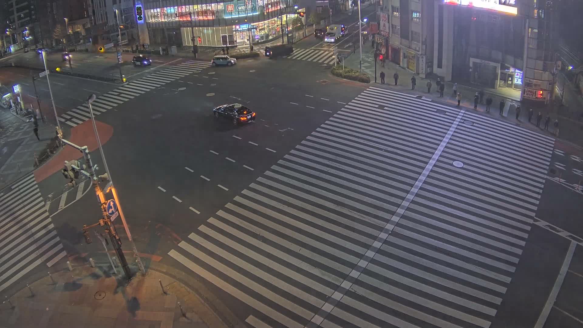 Tokyo, Shinjuku, Ome-kaido Avenue & Otakibashi-dori O Guard Intersection Scramble Crossing ( 東京 新宿青梅街道・小滝橋通り大ガード交差点スクランブル交差点) Live Cam  - Nishishinjuku, Shinjuku-ku, Tokyo, Kantō, Honshu, Japan