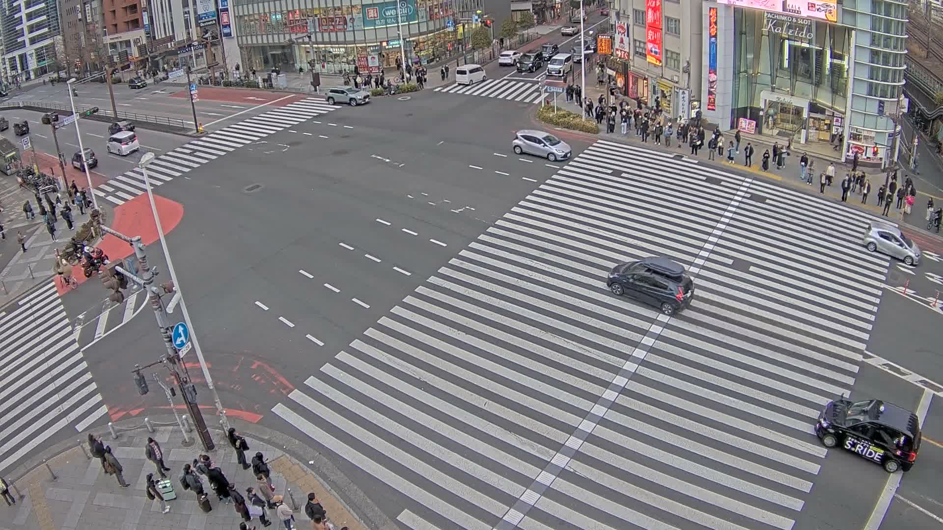 Tokyo, Shinjuku, Ome-kaido Avenue & Otakibashi-dori O Guard Intersection Scramble Crossing ( 東京 新宿青梅街道・小滝橋通り大ガード交差点スクランブル交差点) Live Cam  - Nishishinjuku, Shinjuku-ku, Tokyo, Kantō, Honshu, Japan