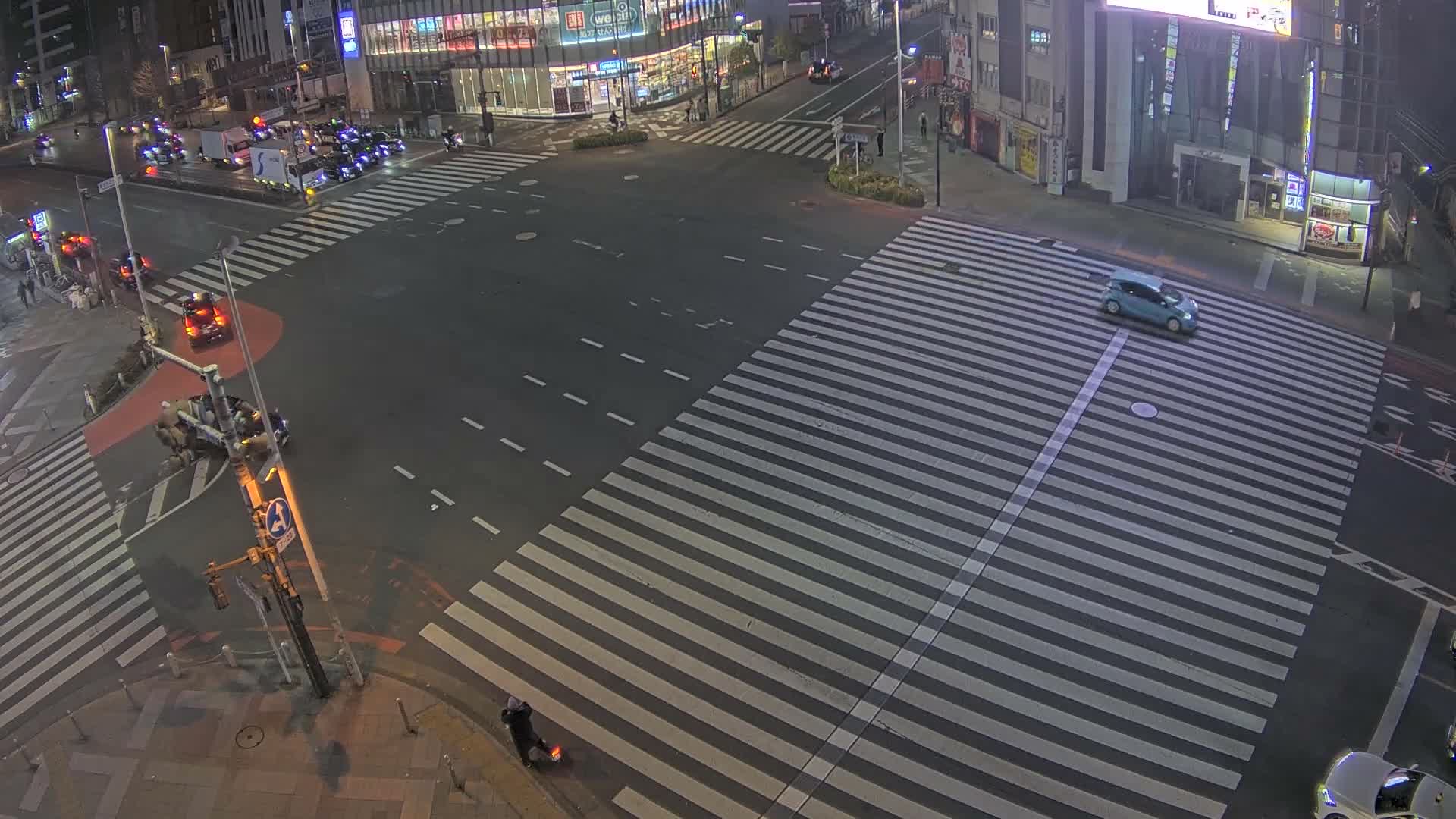 Tokyo, Shinjuku, Ome-kaido Avenue & Otakibashi-dori O Guard Intersection Scramble Crossing ( 東京 新宿青梅街道・小滝橋通り大ガード交差点スクランブル交差点) Live Cam  - Nishishinjuku, Shinjuku-ku, Tokyo, Kantō, Honshu, Japan