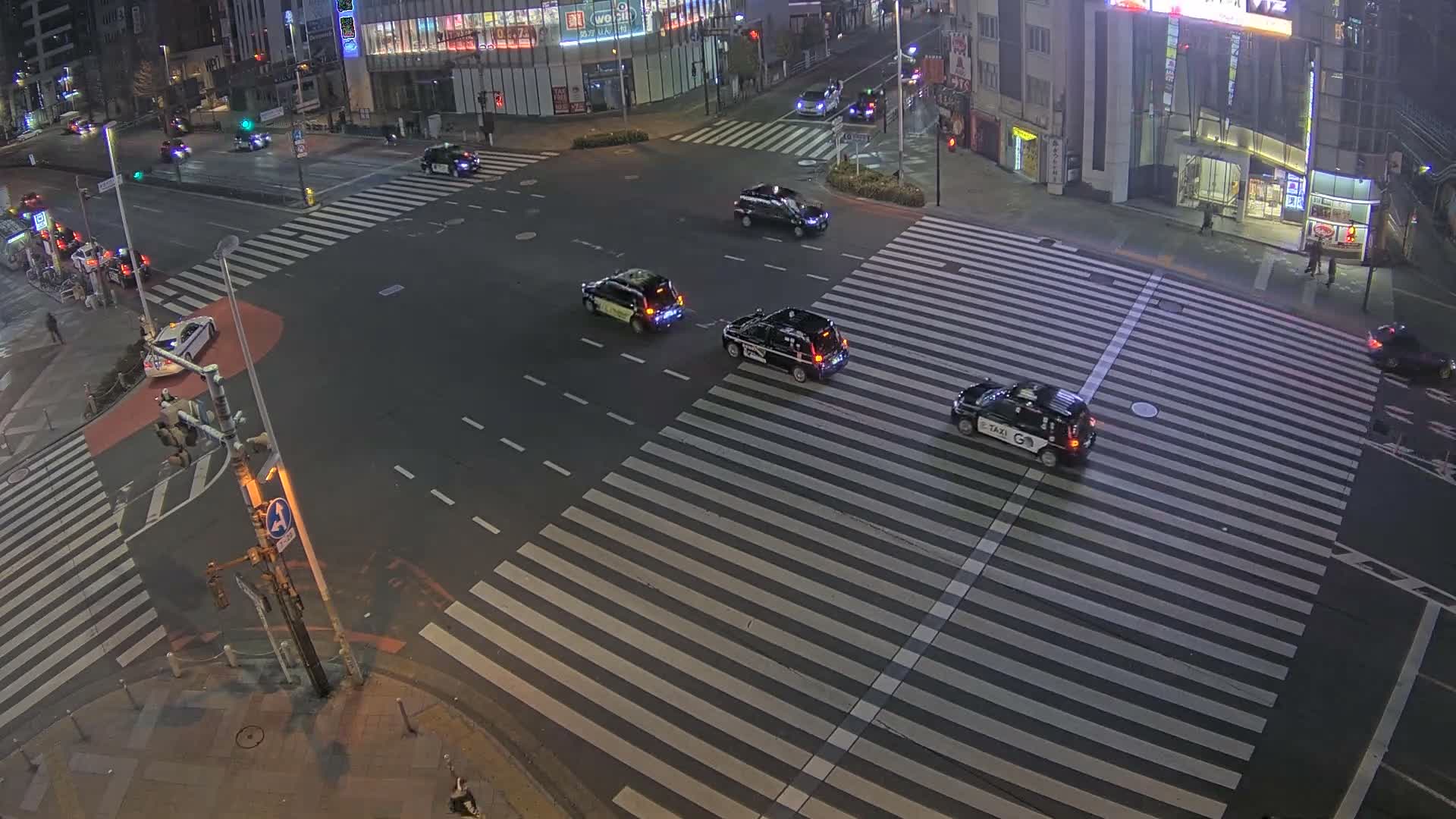 Tokyo, Shinjuku, Ome-kaido Avenue & Otakibashi-dori O Guard Intersection Scramble Crossing ( 東京 新宿青梅街道・小滝橋通り大ガード交差点スクランブル交差点) Live Cam  - Nishishinjuku, Shinjuku-ku, Tokyo, Kantō, Honshu, Japan