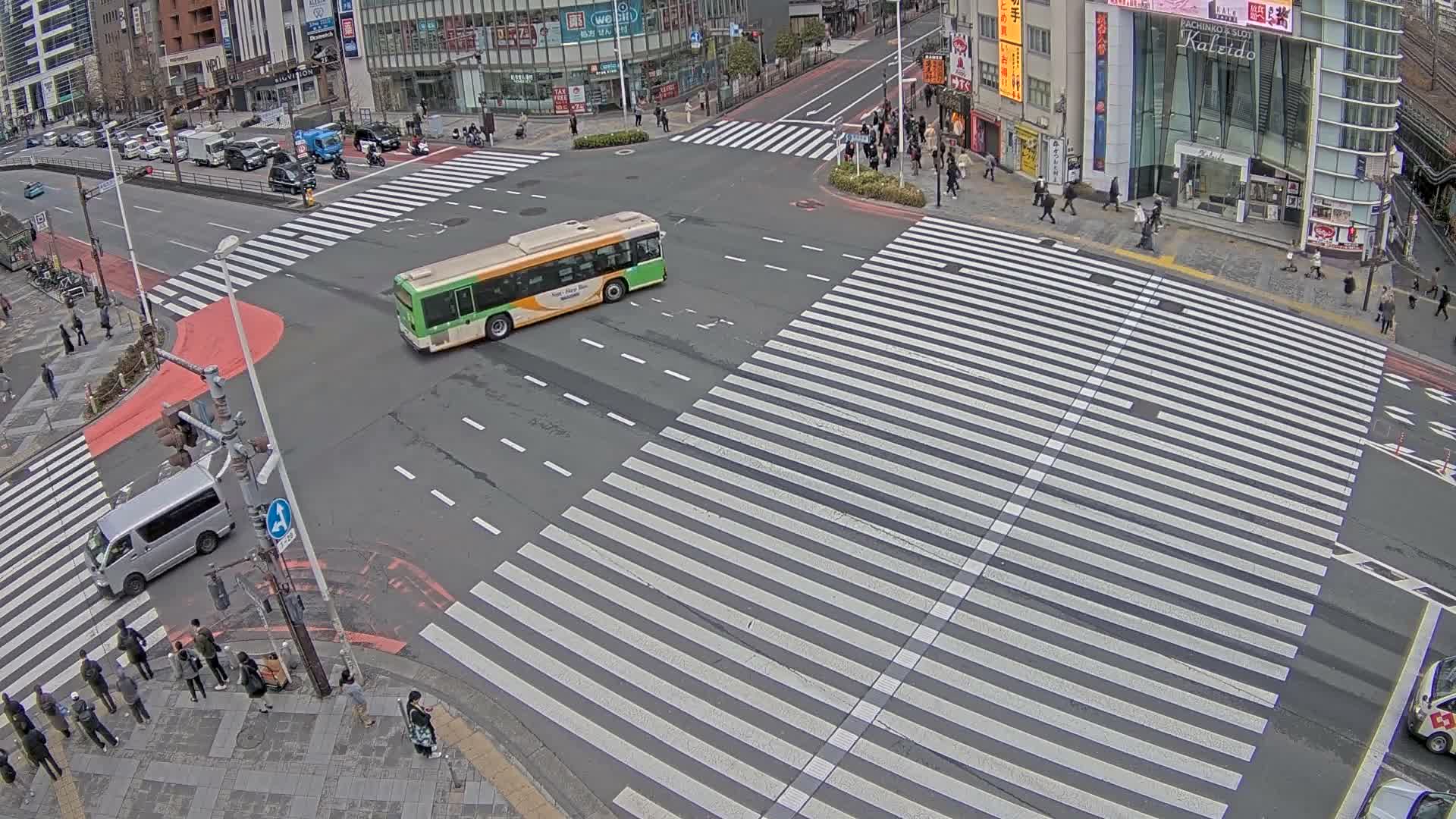 Tokyo, Shinjuku, Ome-kaido Avenue & Otakibashi-dori O Guard Intersection Scramble Crossing ( 東京 新宿青梅街道・小滝橋通り大ガード交差点スクランブル交差点) Live Cam  - Nishishinjuku, Shinjuku-ku, Tokyo, Kantō, Honshu, Japan