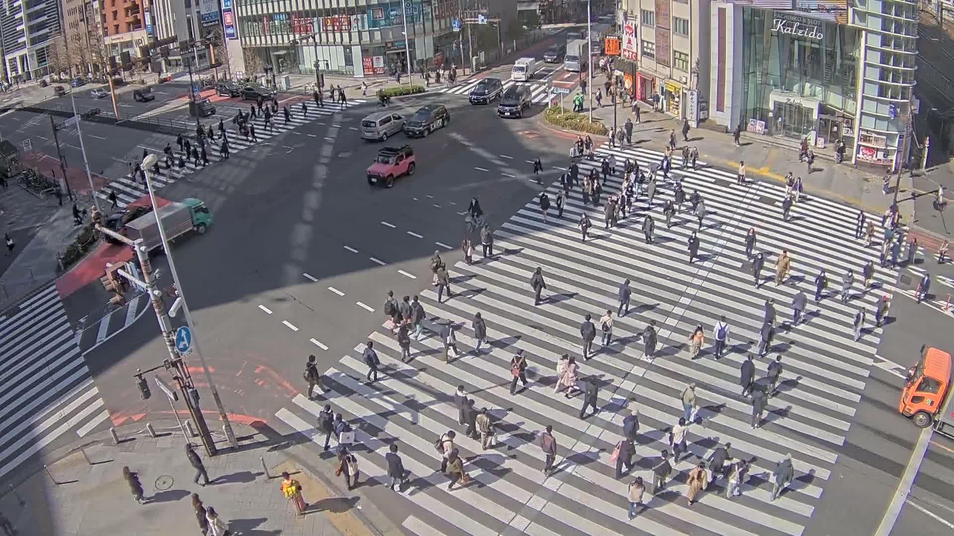 Tokyo, Shinjuku, Ome-kaido Avenue & Otakibashi-dori O Guard Intersection Scramble Crossing ( 東京 新宿青梅街道・小滝橋通り大ガード交差点スクランブル交差点) Live Cam  - Nishishinjuku, Shinjuku-ku, Tokyo, Kantō, Honshu, Japan