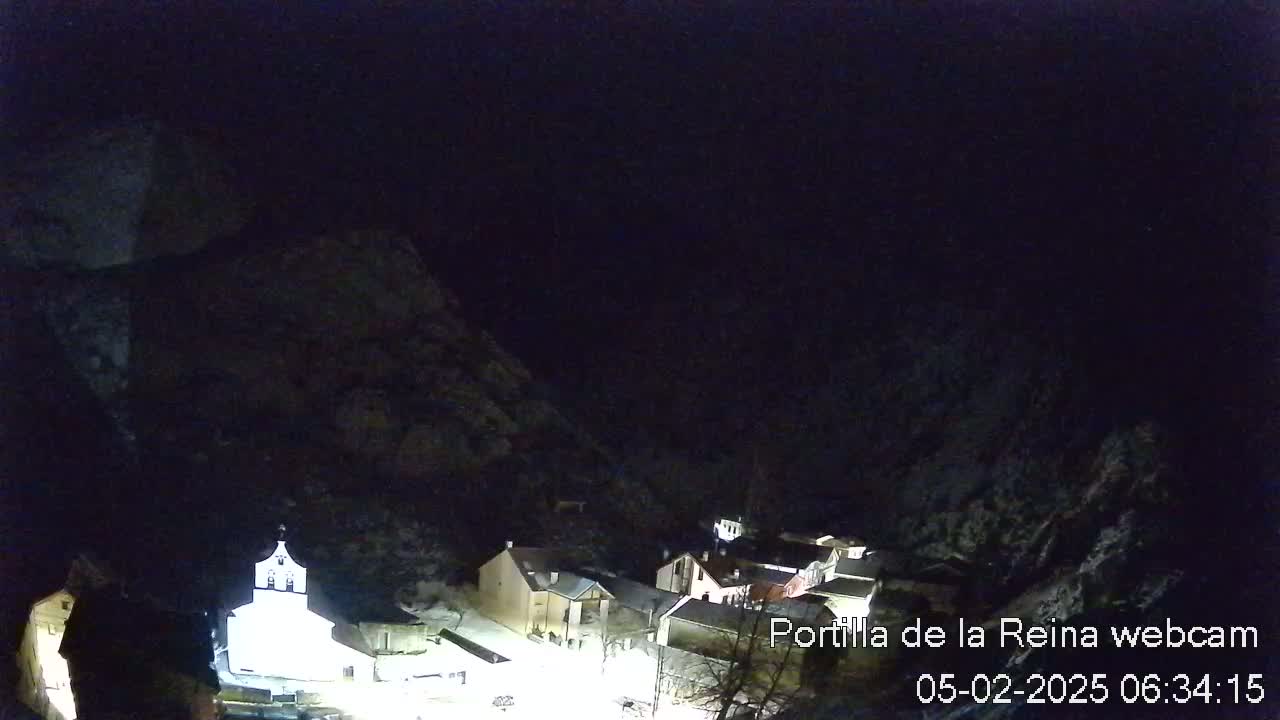 Picos de Europa National Park from Portilla de la Reina Village Live Cam - León, Castila&Leon, Spain
