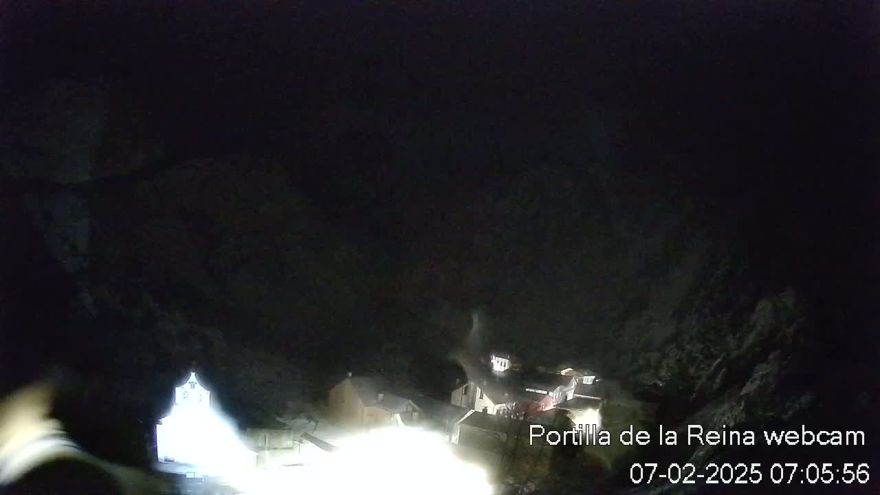 Picos de Europa National Park from Portilla de la Reina Village Live Cam - León, Castila&Leon, Spain