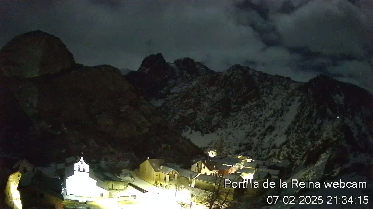 Picos de Europa National Park from Portilla de la Reina Village Live Cam - León, Castila&Leon, Spain