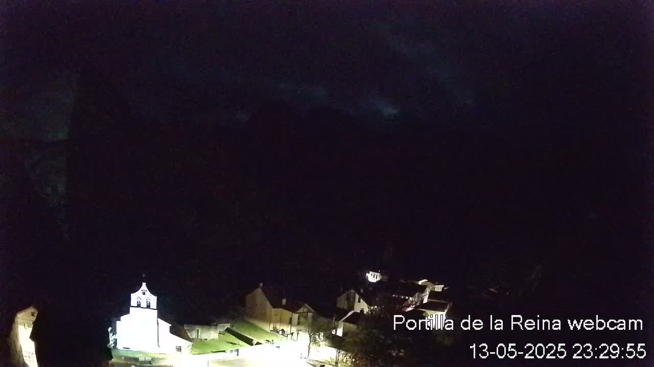 Picos de Europa National Park from Portilla de la Reina Village Live Cam - León, Castila&Leon, Spain
