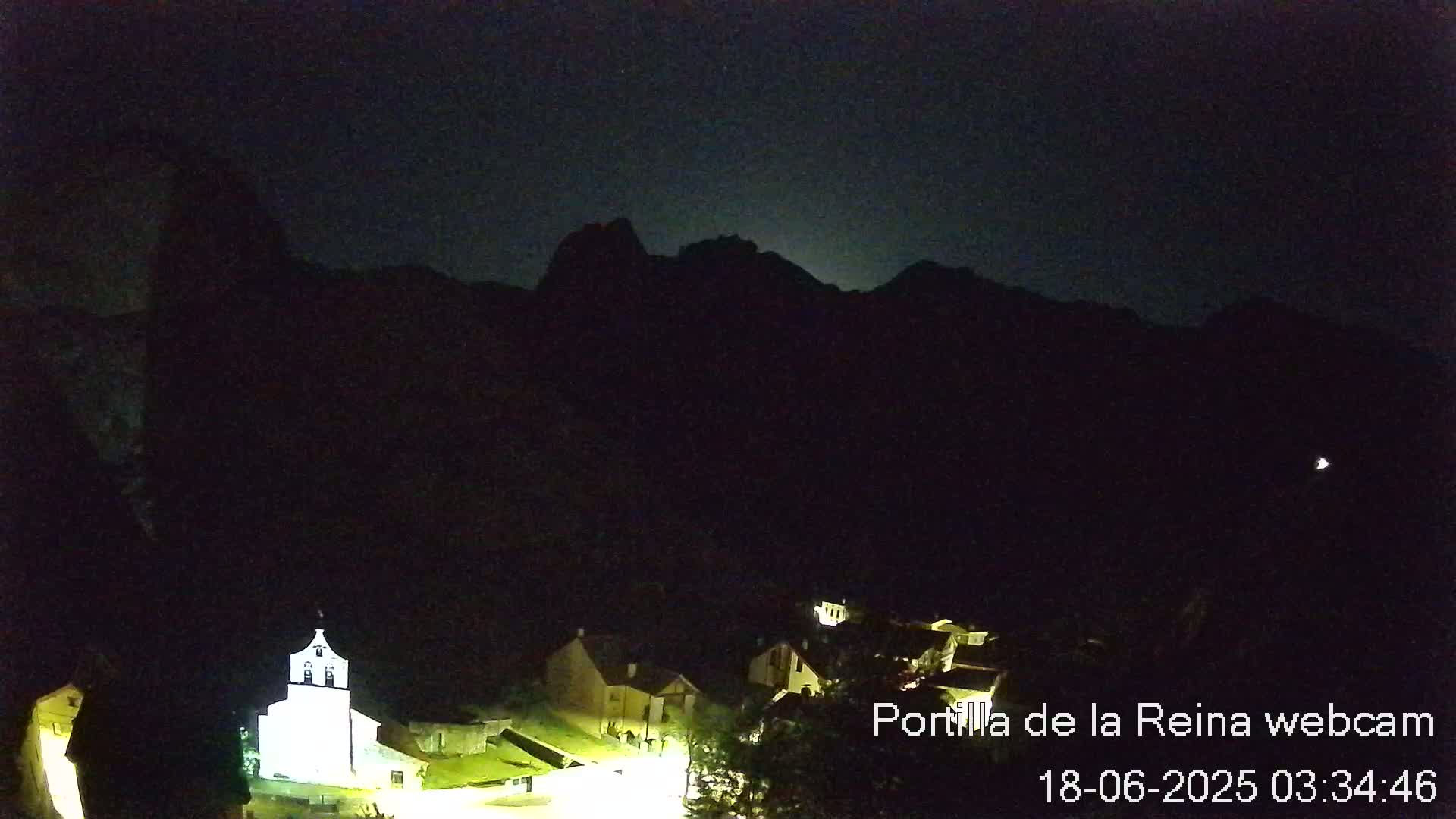Picos de Europa National Park from Portilla de la Reina Village Live Cam - León, Castila&Leon, Spain