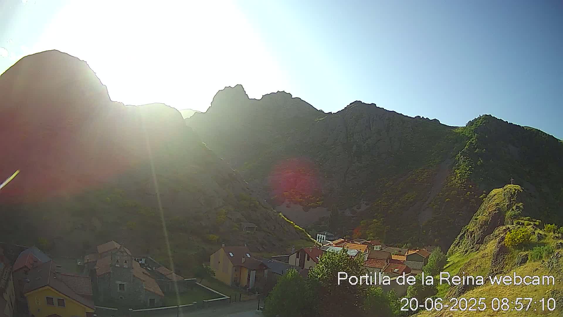 Picos de Europa National Park from Portilla de la Reina Village Live Cam - León, Castila&Leon, Spain