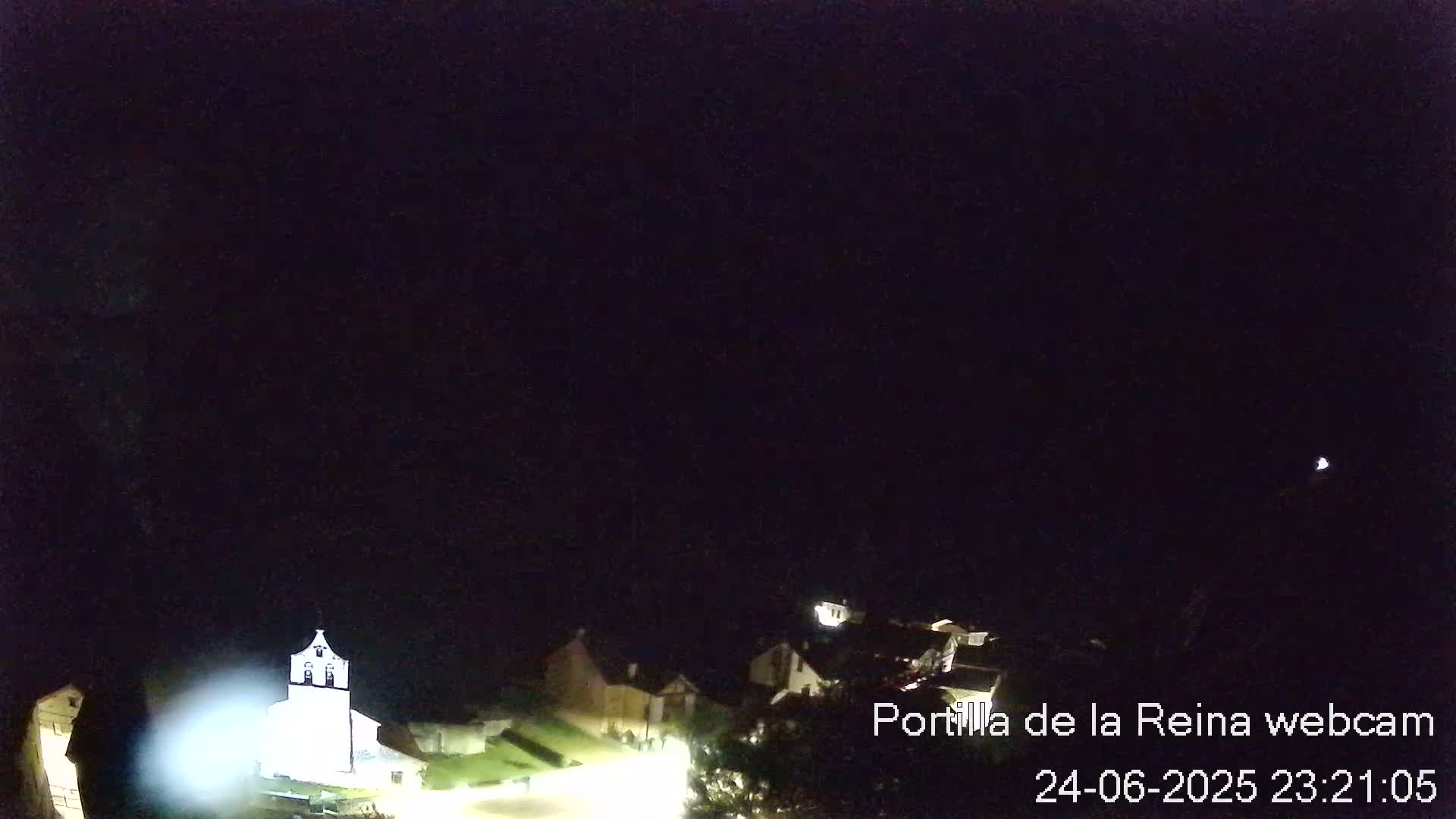 Picos de Europa National Park from Portilla de la Reina Village Live Cam - León, Castila&Leon, Spain
