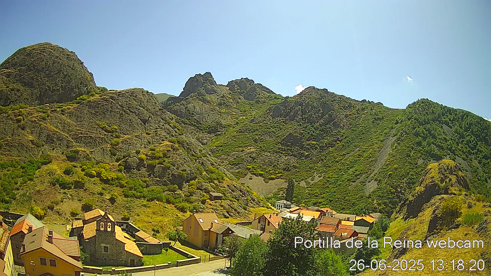 Picos de Europa National Park from Portilla de la Reina Village Live Cam - León, Castila&Leon, Spain