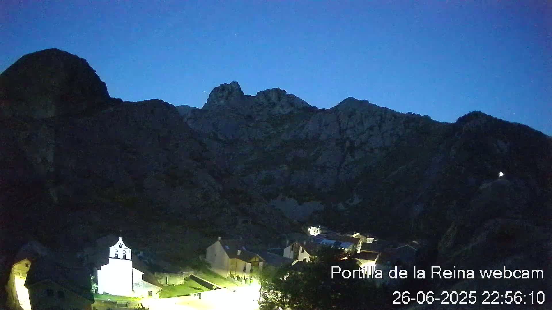 Picos de Europa National Park from Portilla de la Reina Village Live Cam - León, Castila&Leon, Spain
