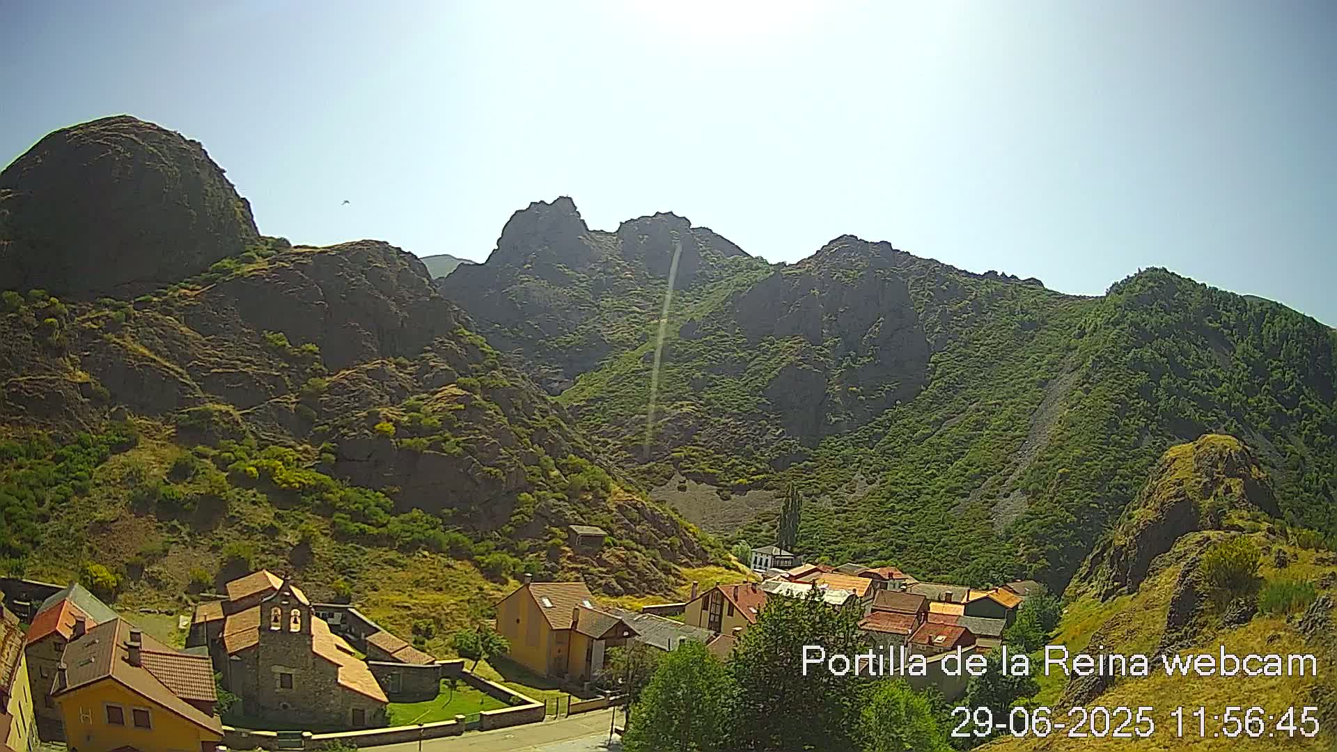 Picos de Europa National Park from Portilla de la Reina Village Live Cam - León, Castila&Leon, Spain