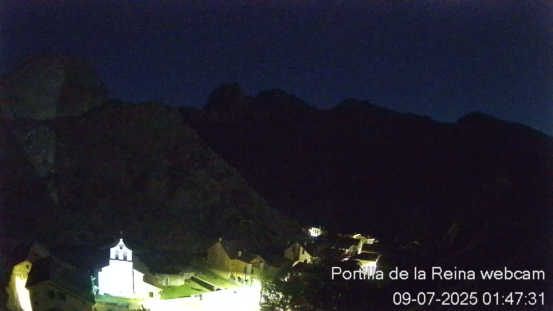 Picos de Europa National Park from Portilla de la Reina Village Live Cam - León, Castila&Leon, Spain