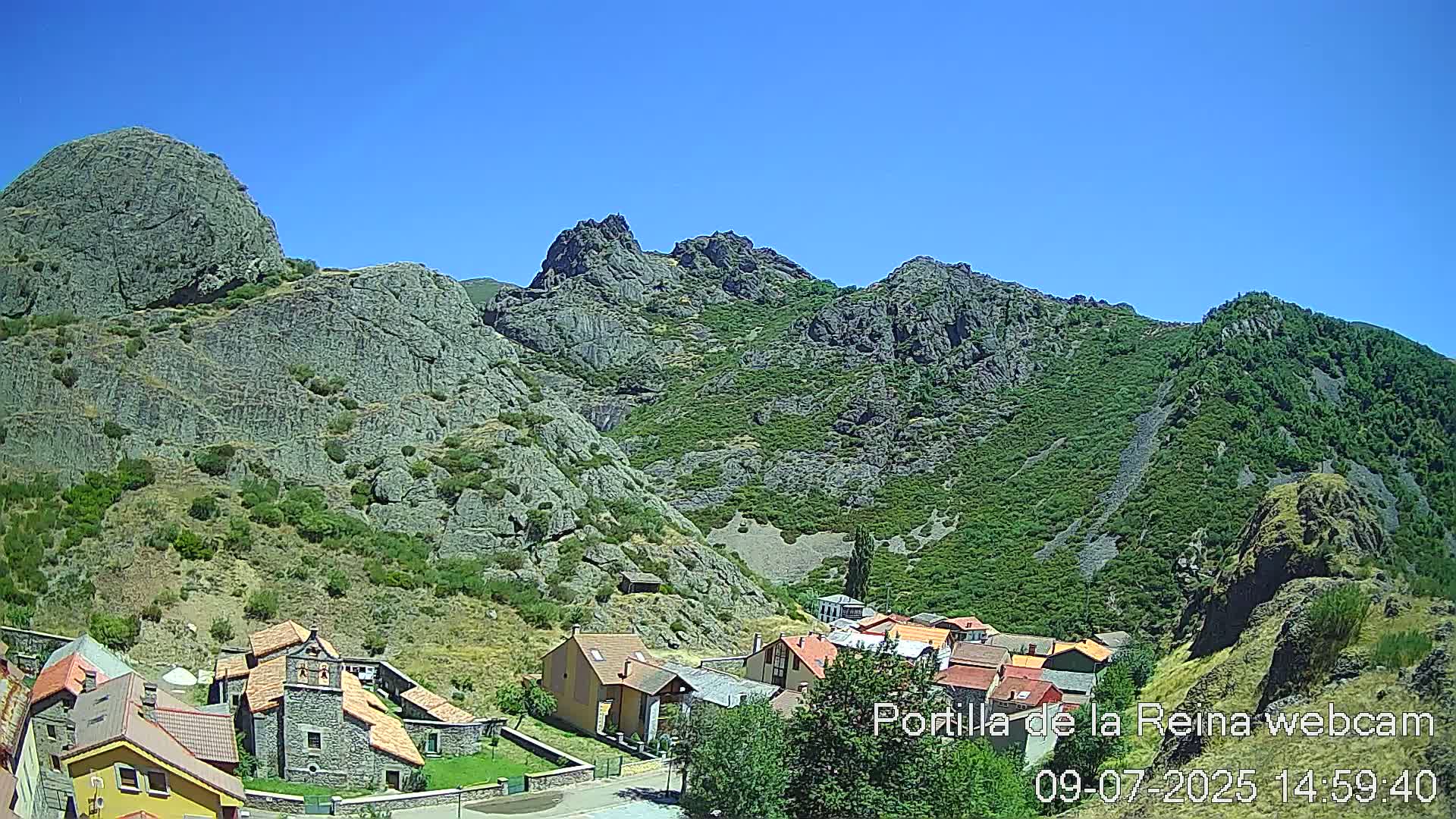 Picos de Europa National Park from Portilla de la Reina Village Live Cam - León, Castila&Leon, Spain