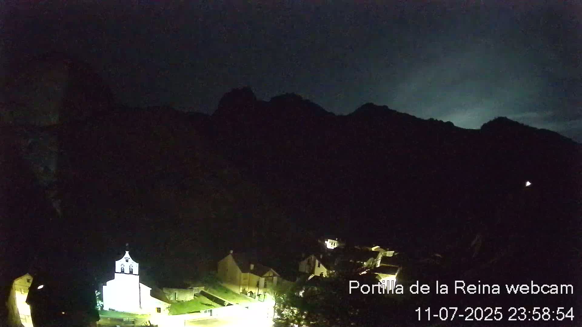Picos de Europa National Park from Portilla de la Reina Village Live Cam - León, Castila&Leon, Spain