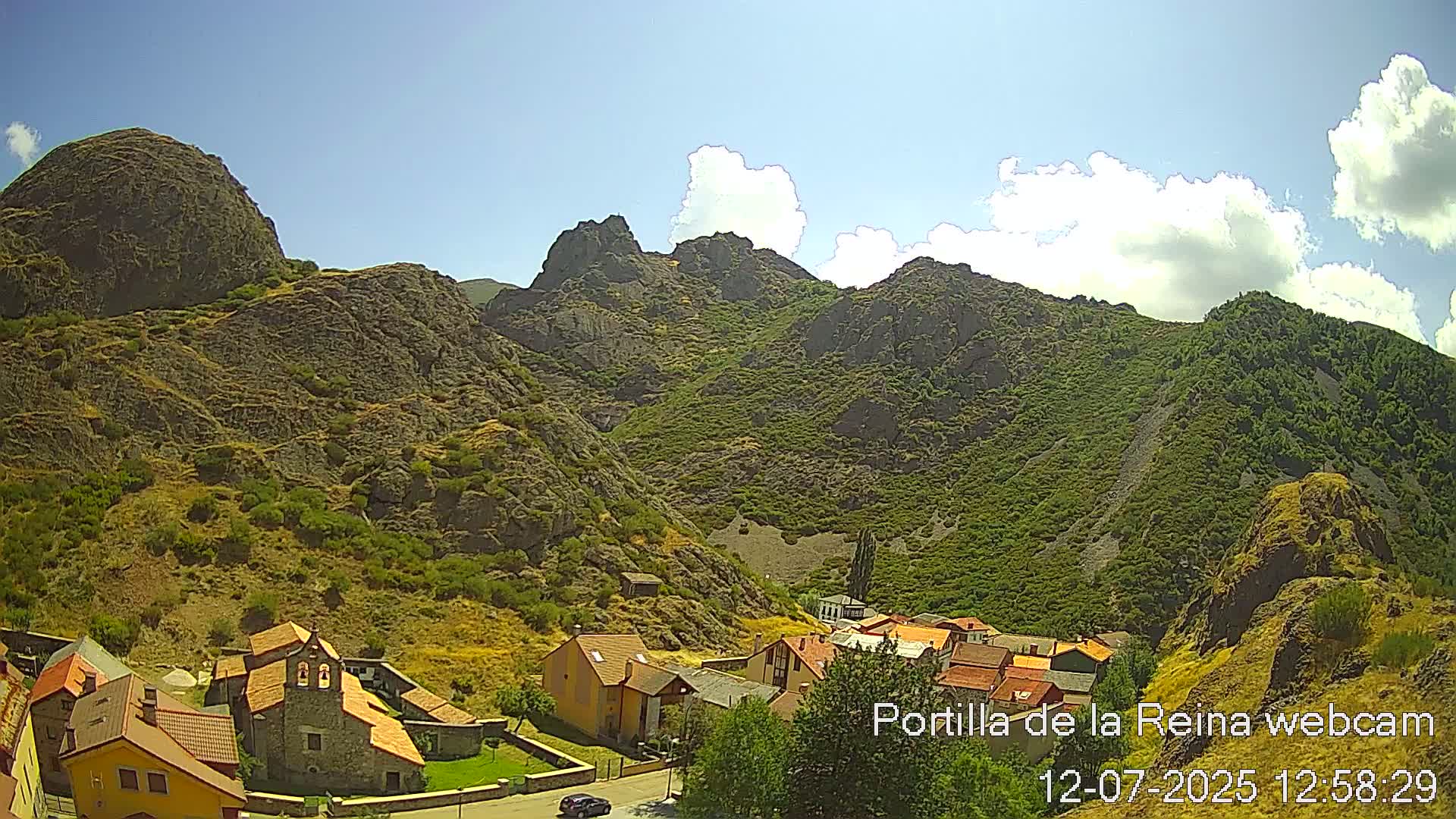 Picos de Europa National Park from Portilla de la Reina Village Live Cam - León, Castila&Leon, Spain