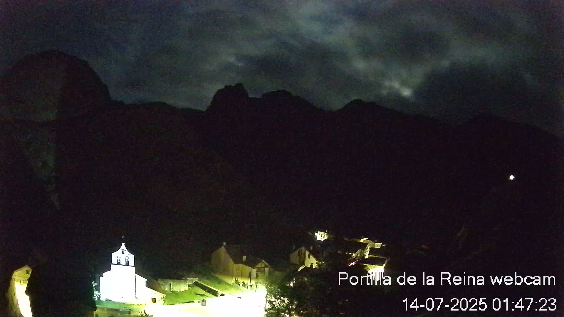 Picos de Europa National Park from Portilla de la Reina Village Live Cam - León, Castila&Leon, Spain