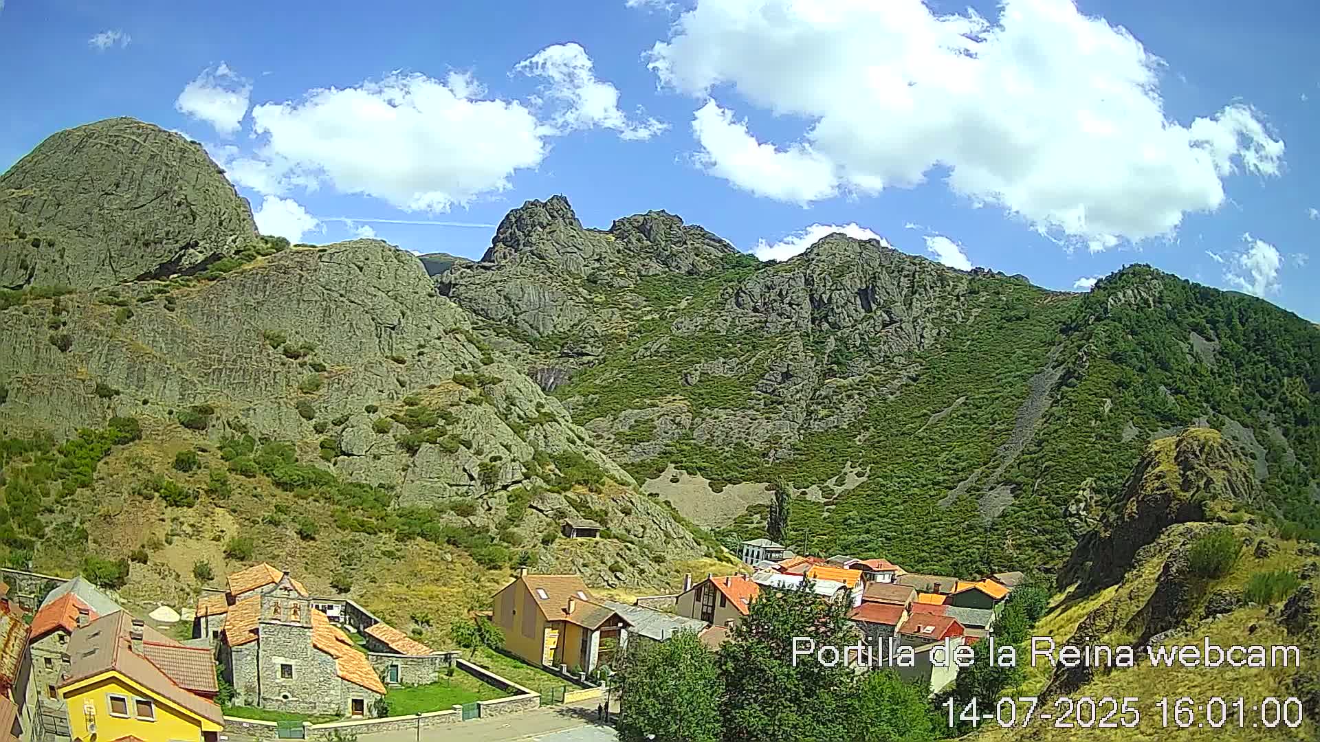 Picos de Europa National Park from Portilla de la Reina Village Live Cam - León, Castila&Leon, Spain
