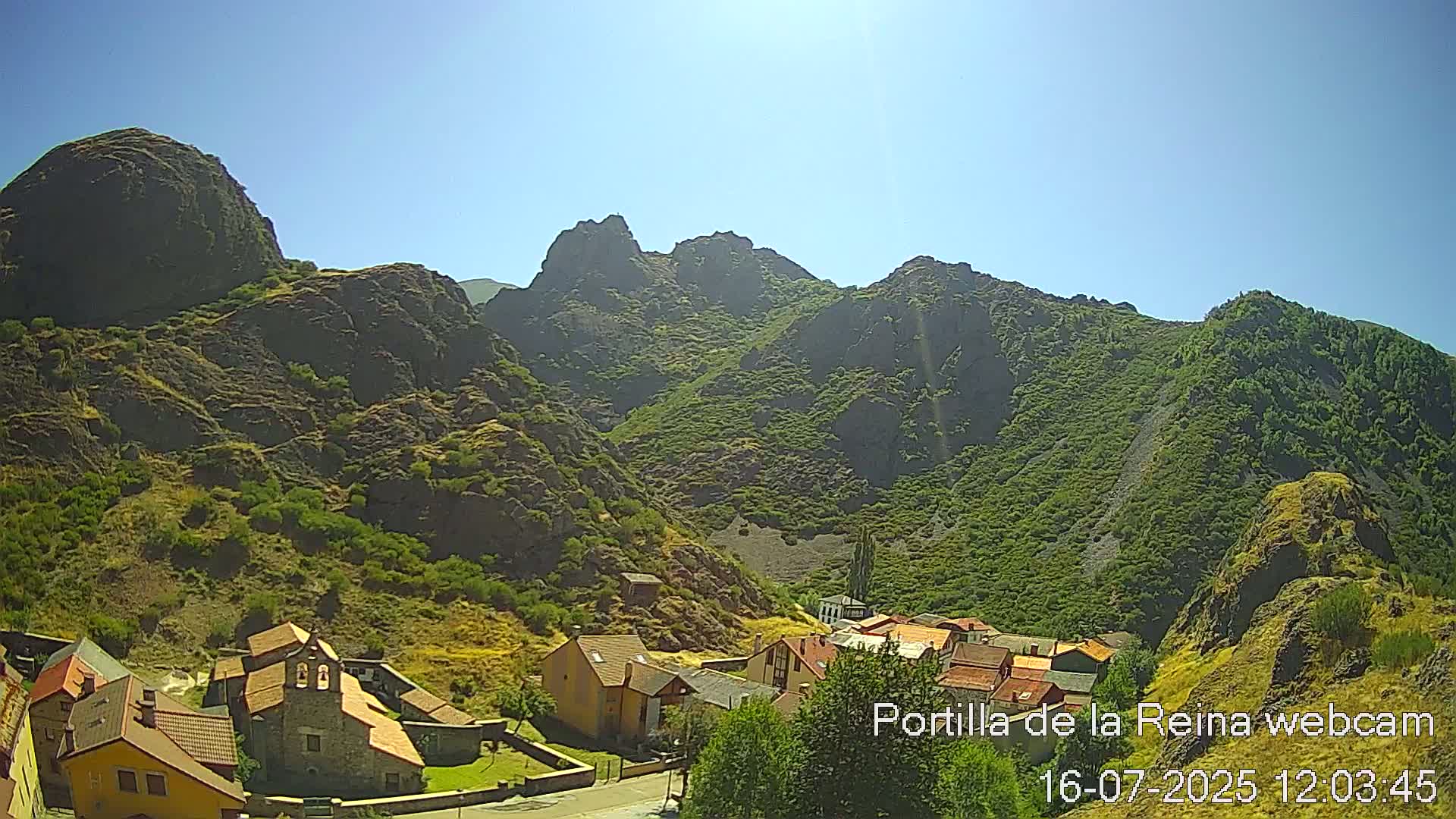 Picos de Europa National Park from Portilla de la Reina Village Live Cam - León, Castila&Leon, Spain
