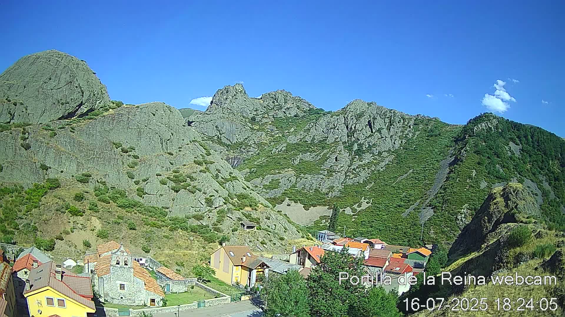 Picos de Europa National Park from Portilla de la Reina Village Live Cam - León, Castila&Leon, Spain