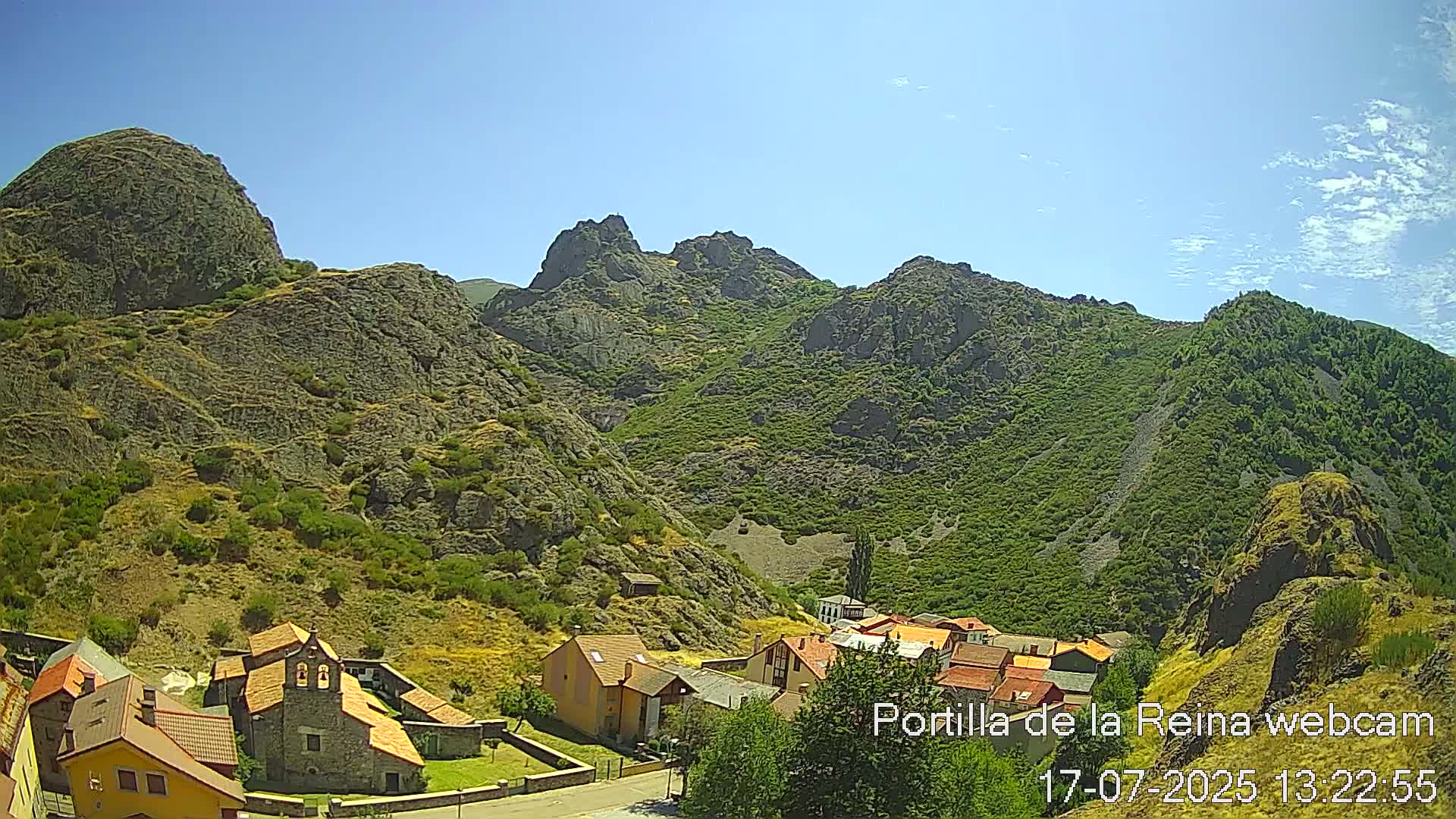 Picos de Europa National Park from Portilla de la Reina Village Live Cam - León, Castila&Leon, Spain