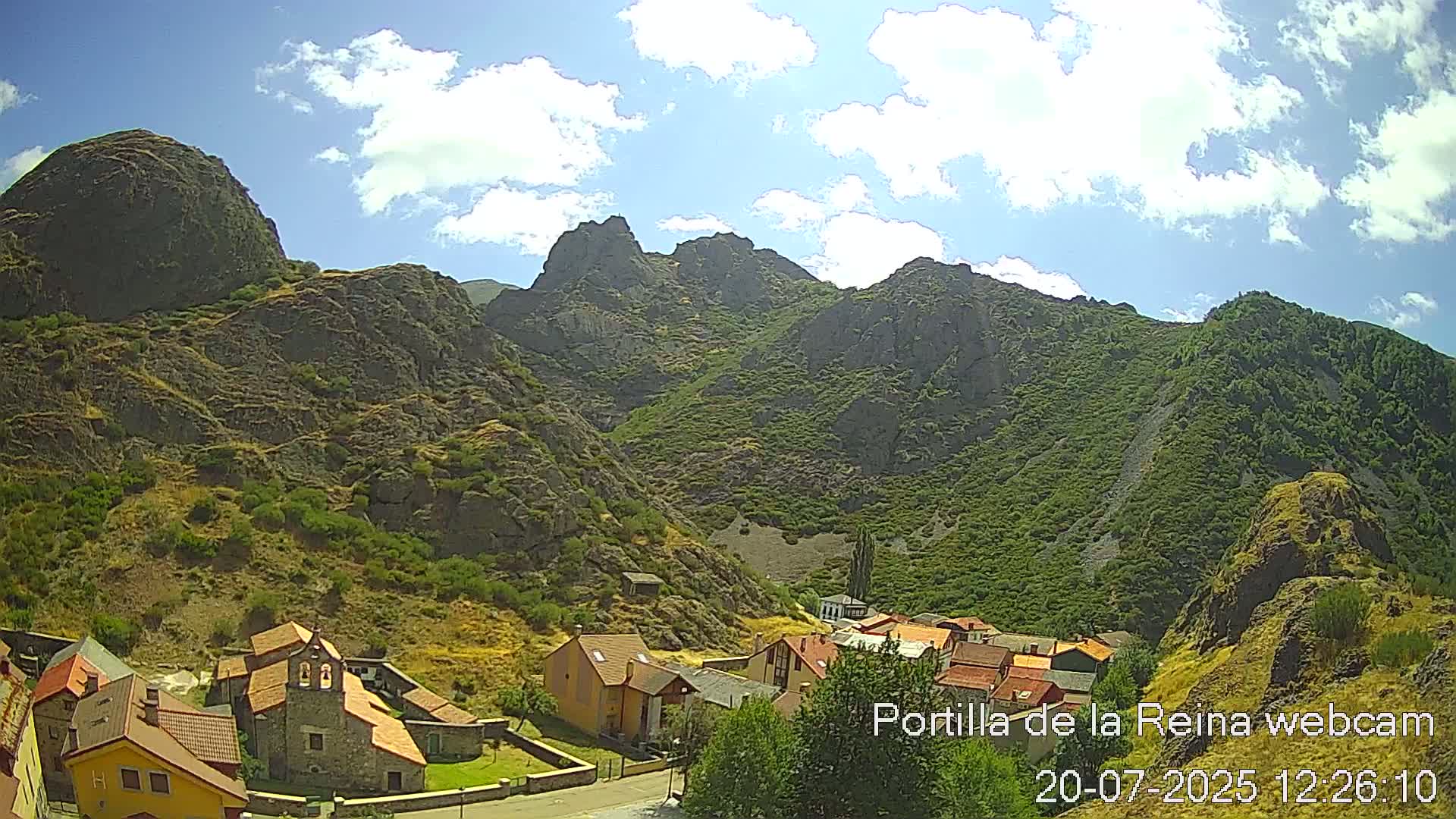 Picos de Europa National Park from Portilla de la Reina Village Live Cam - León, Castila&Leon, Spain