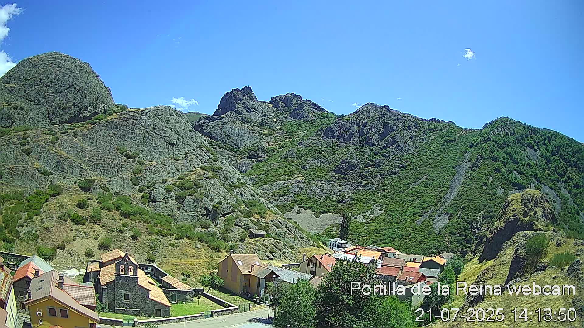 Picos de Europa National Park from Portilla de la Reina Village Live Cam - León, Castila&Leon, Spain