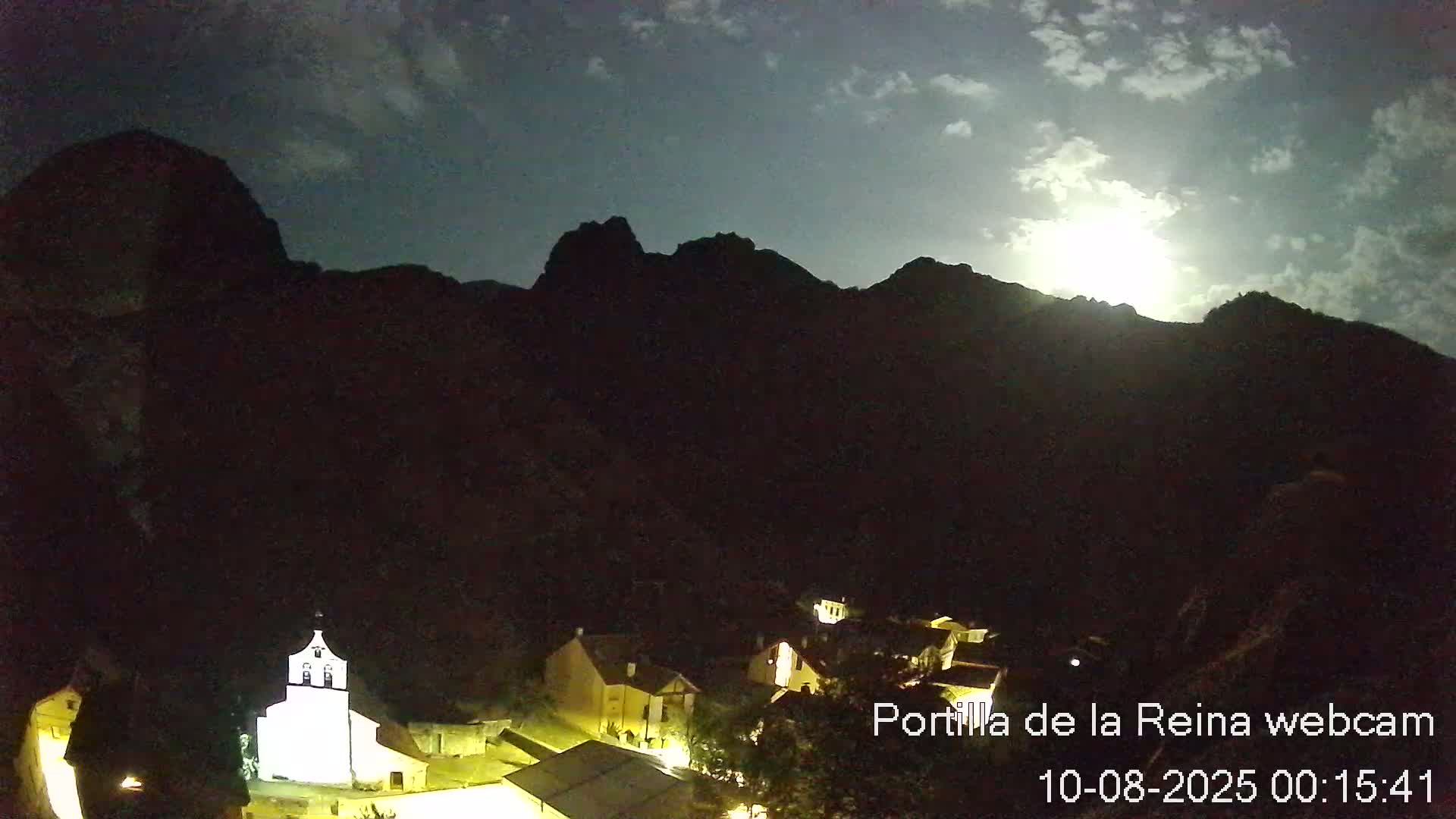 Picos de Europa National Park from Portilla de la Reina Village Live Cam - León, Castila&Leon, Spain
