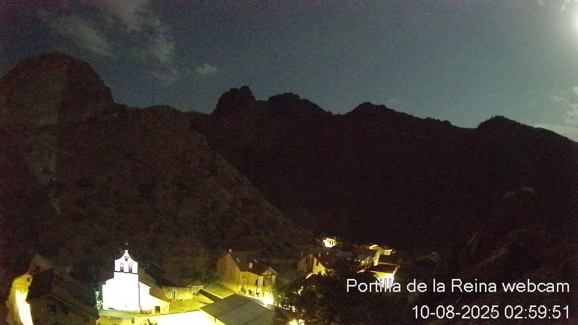 Picos de Europa National Park from Portilla de la Reina Village Live Cam - León, Castila&Leon, Spain