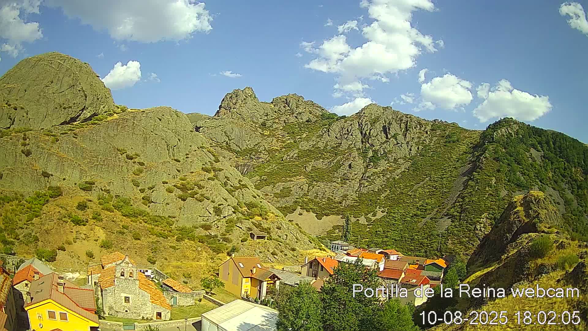 Picos de Europa National Park from Portilla de la Reina Village Live Cam - León, Castila&Leon, Spain