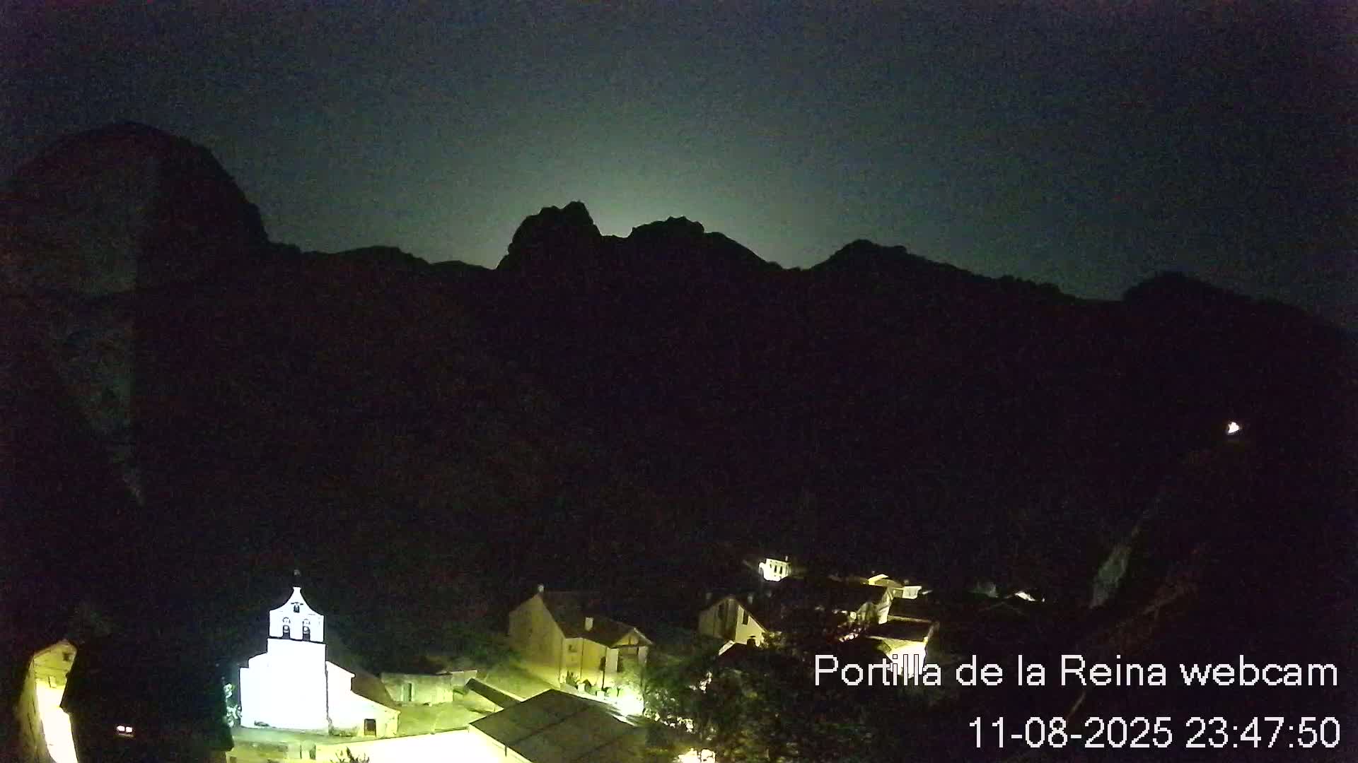Picos de Europa National Park from Portilla de la Reina Village Live Cam - León, Castila&Leon, Spain