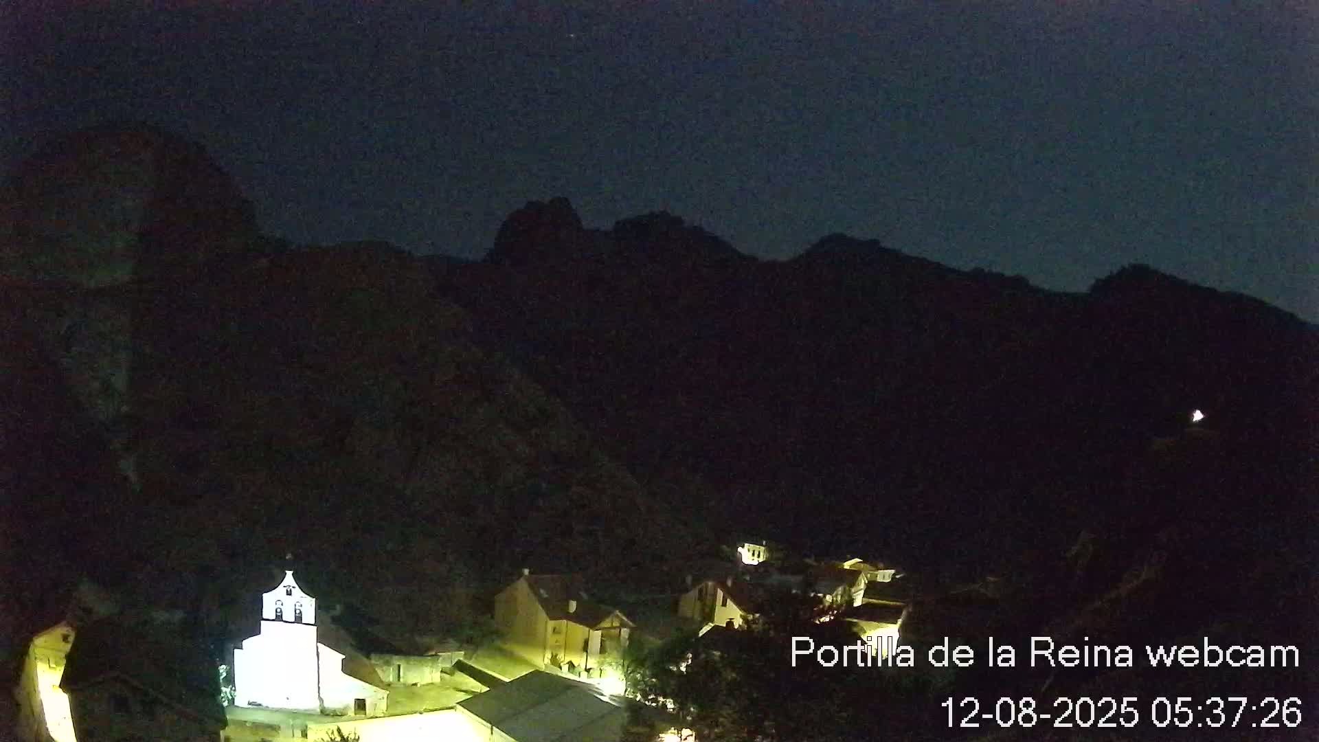 Picos de Europa National Park from Portilla de la Reina Village Live Cam - León, Castila&Leon, Spain