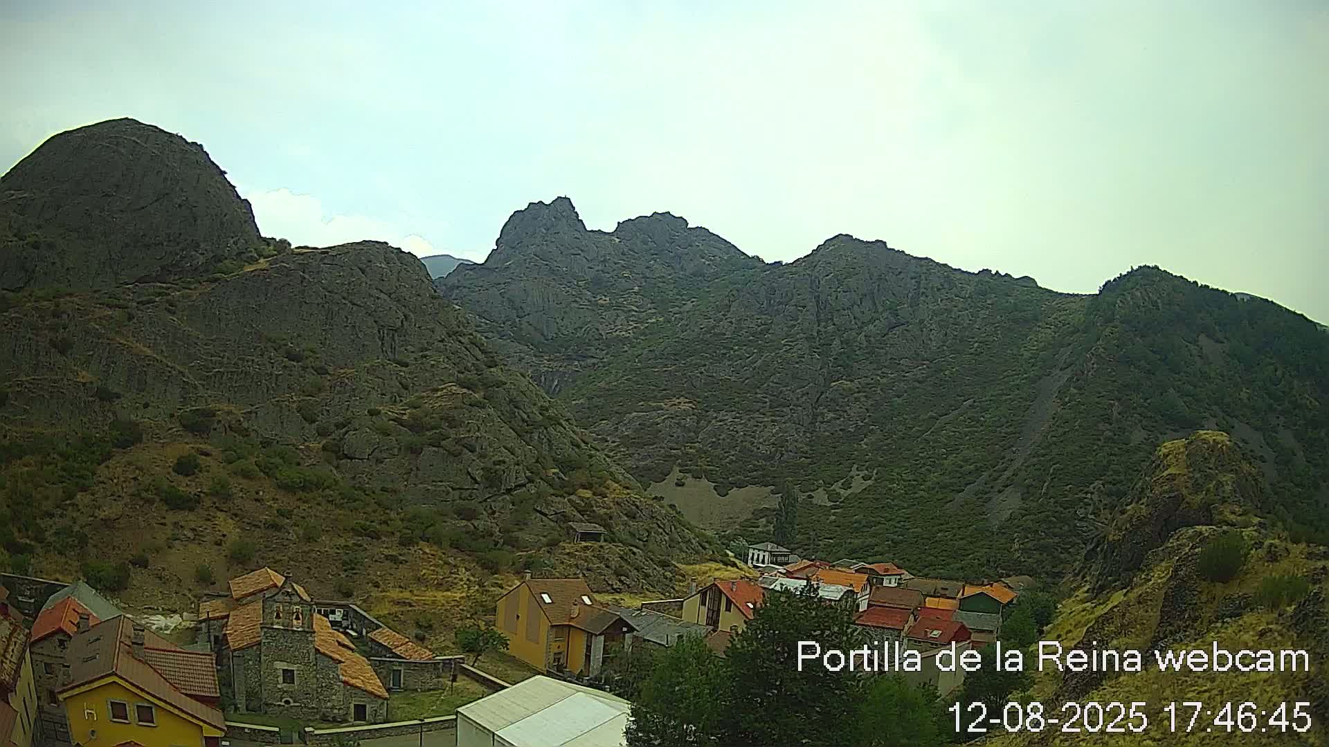 Picos de Europa National Park from Portilla de la Reina Village Live Cam - León, Castila&Leon, Spain