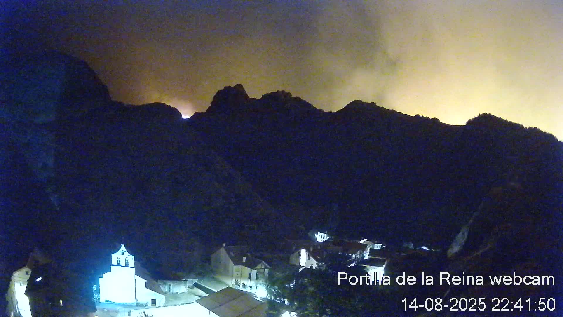 Picos de Europa National Park from Portilla de la Reina Village Live Cam - León, Castila&Leon, Spain