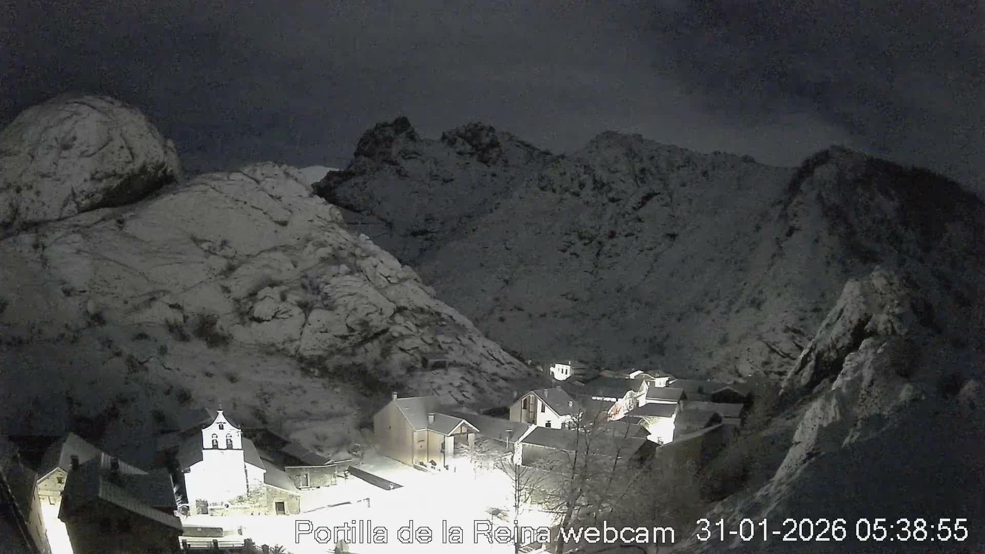 Picos de Europa National Park from Portilla de la Reina Village Live Cam - León, Castila&Leon, Spain