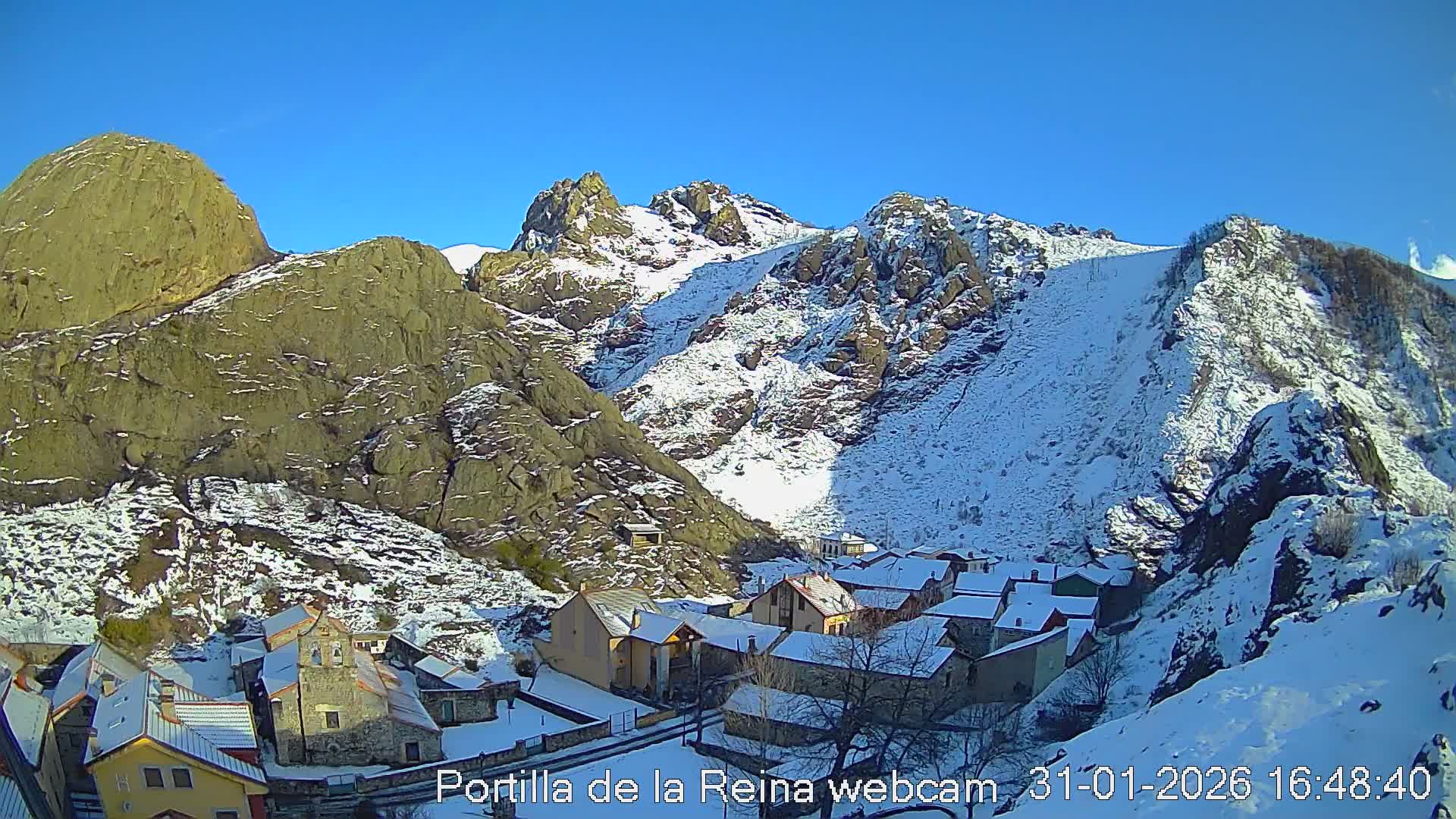 Picos de Europa National Park from Portilla de la Reina Village Live Cam - León, Castila&Leon, Spain