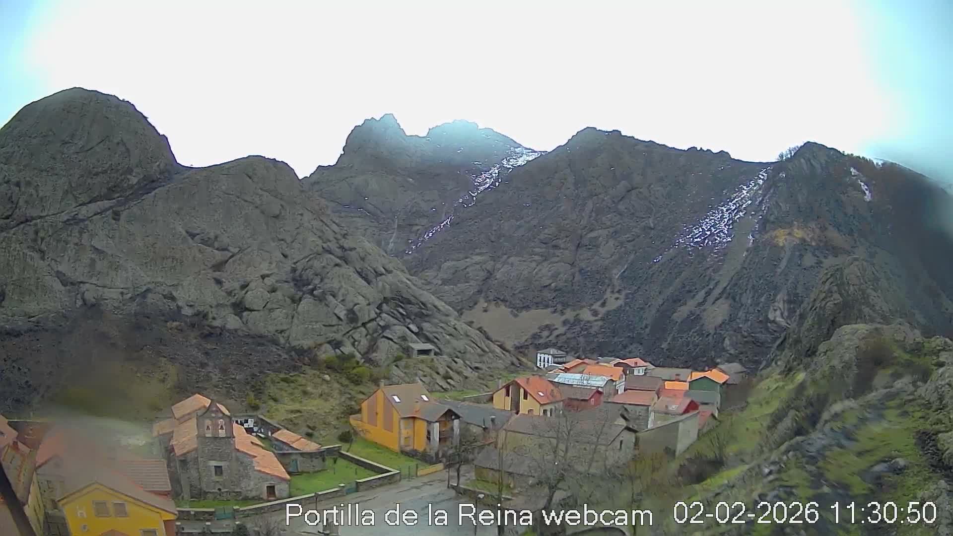 Picos de Europa National Park from Portilla de la Reina Village Live Cam - León, Castila&Leon, Spain
