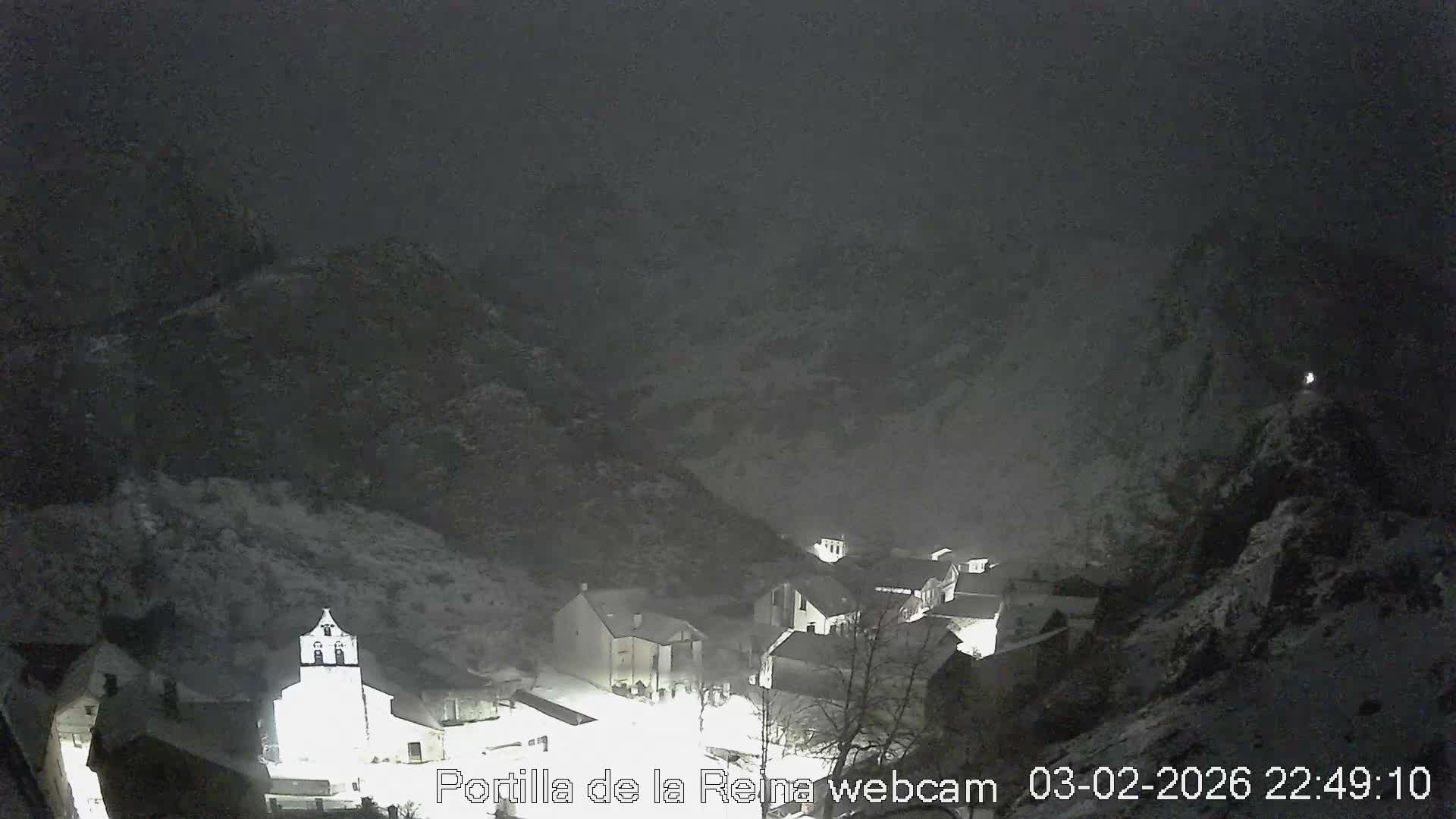 Picos de Europa National Park from Portilla de la Reina Village Live Cam - León, Castila&Leon, Spain