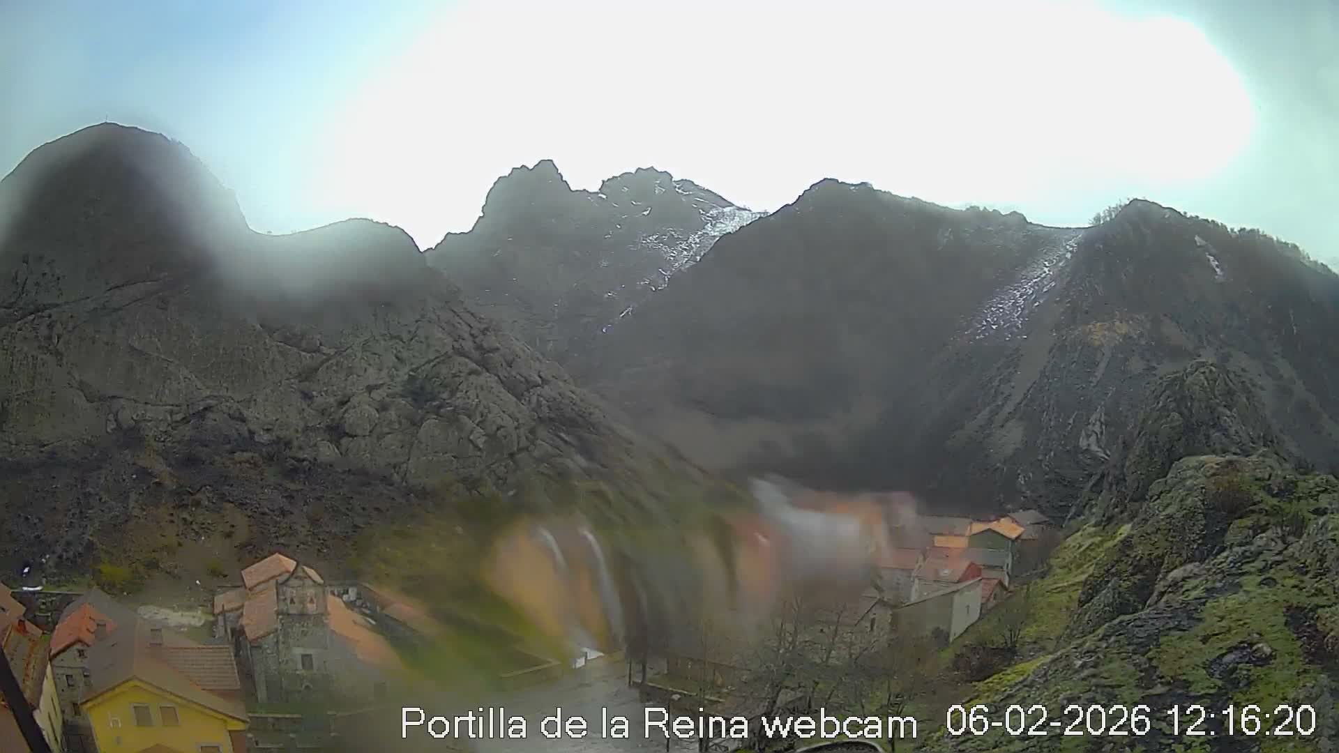 Picos de Europa National Park from Portilla de la Reina Village Live Cam - León, Castila&Leon, Spain