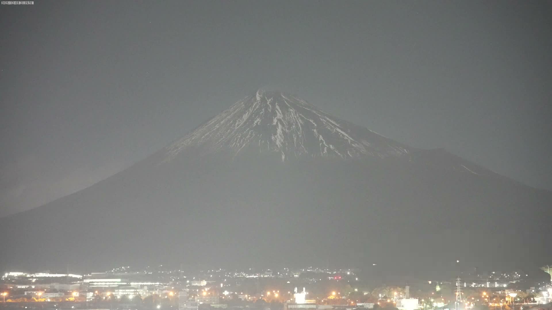  Mount Fuji &  Fujinomiya City ( 富士山と富士宮市 ) Live Cam - Kitayama, Fujinomiya, Shizuoka, Chūbu (Tōkai),  Honshu, Japan