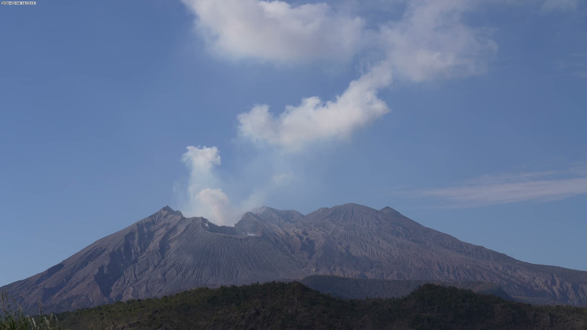 Kagoshima, Sakurajima Living Volcano ( 鹿児島・桜島 生きた火山 ) Live Cam - Kurokamicho, Kagoshima, Kagoshima Prefecture, Kyushu, Japan