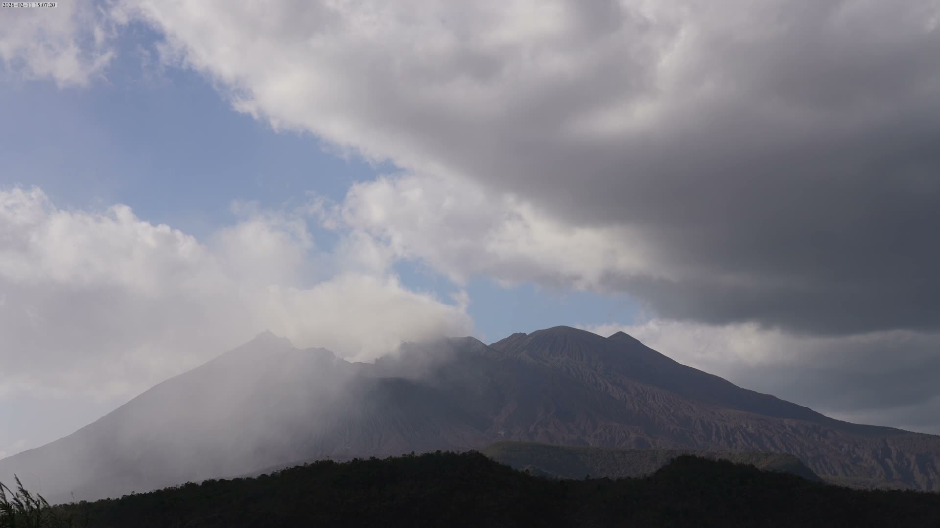 Kagoshima, Sakurajima Living Volcano ( 鹿児島・桜島 生きた火山 ) Live Cam - Kurokamicho, Kagoshima, Kagoshima Prefecture, Kyushu, Japan