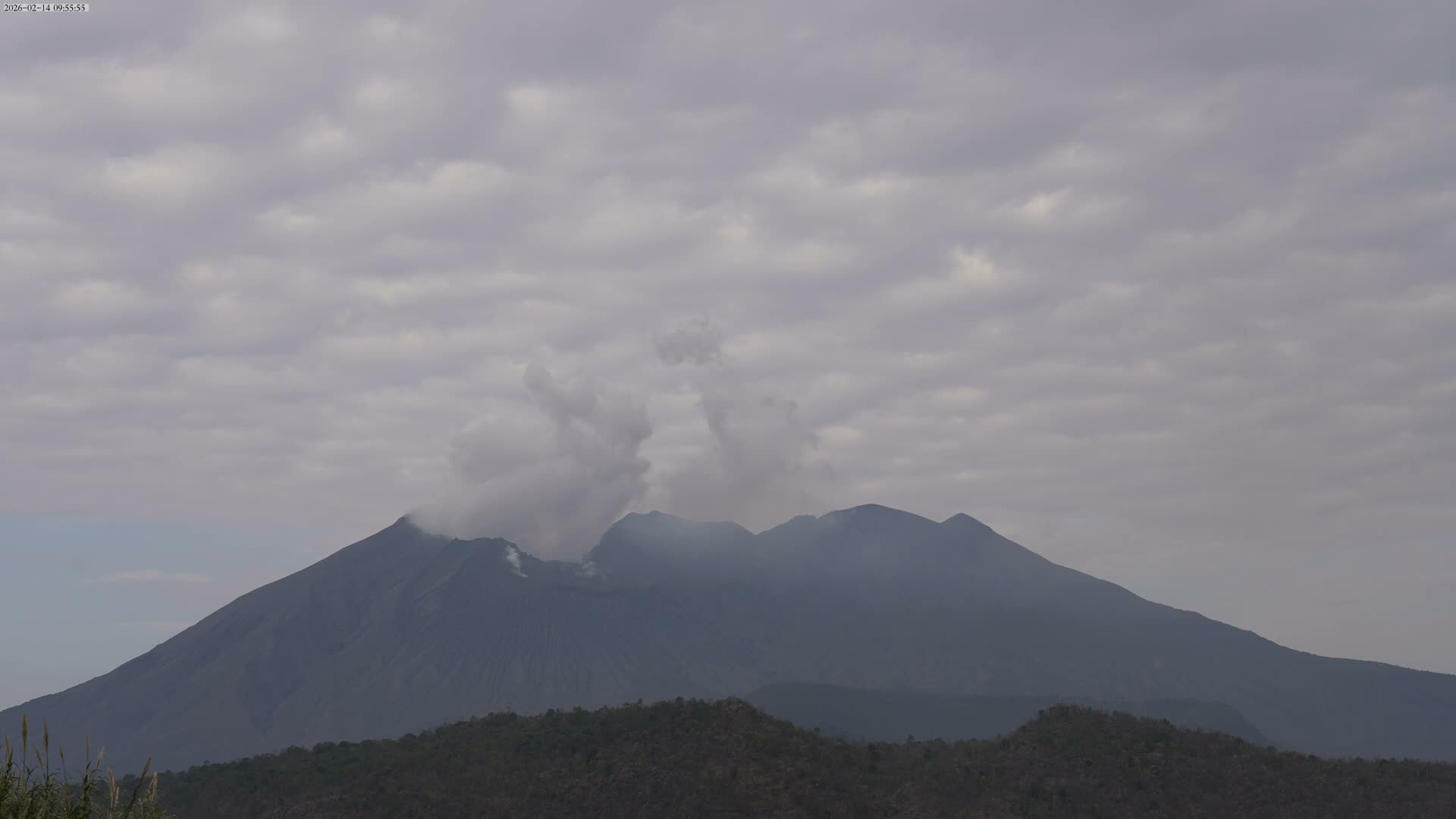 Kagoshima, Sakurajima Living Volcano ( 鹿児島・桜島 生きた火山 ) Live Cam - Kurokamicho, Kagoshima, Kagoshima Prefecture, Kyushu, Japan