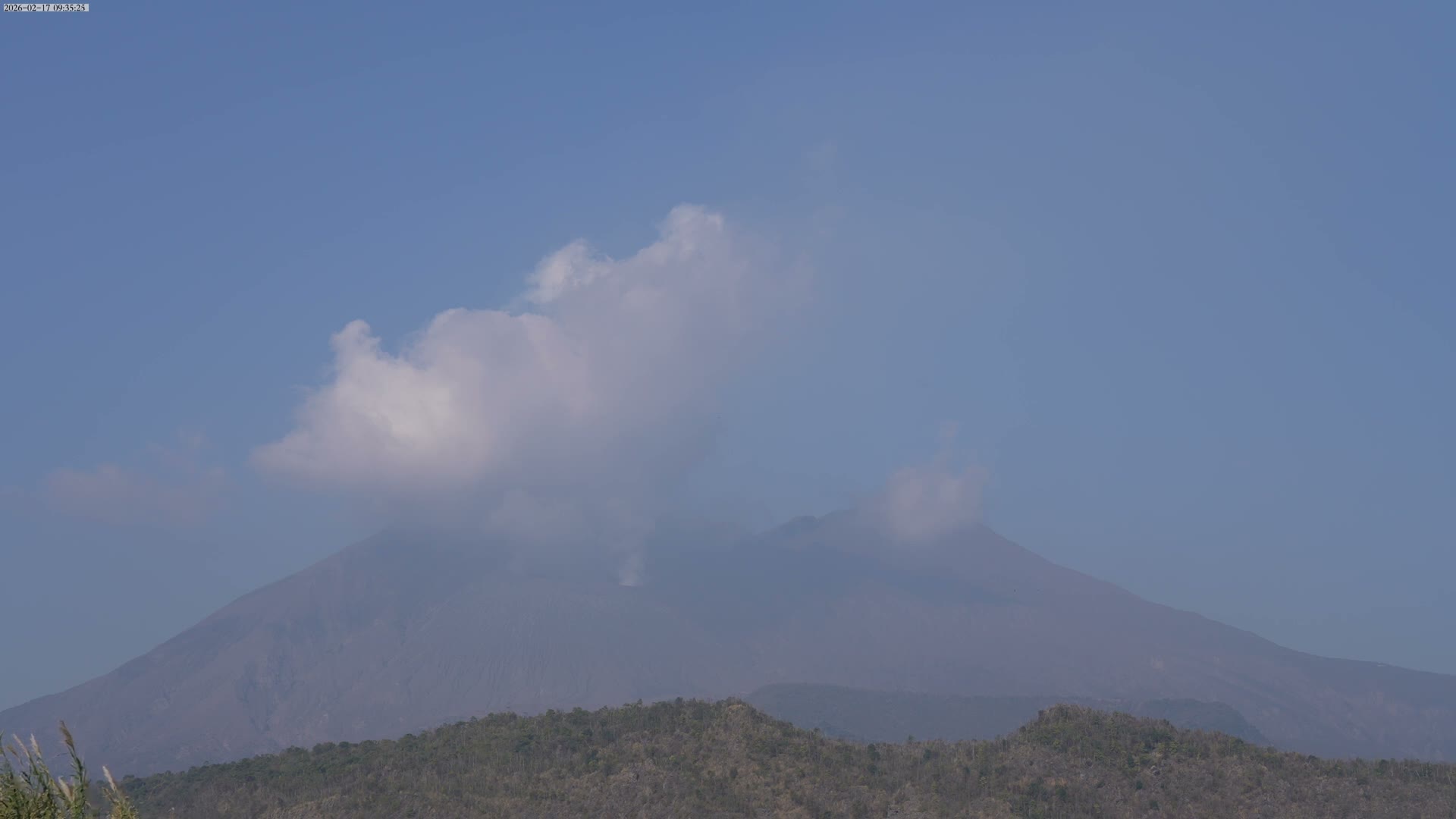 Kagoshima, Sakurajima Living Volcano ( 鹿児島・桜島 生きた火山 ) Live Cam - Kurokamicho, Kagoshima, Kagoshima Prefecture, Kyushu, Japan